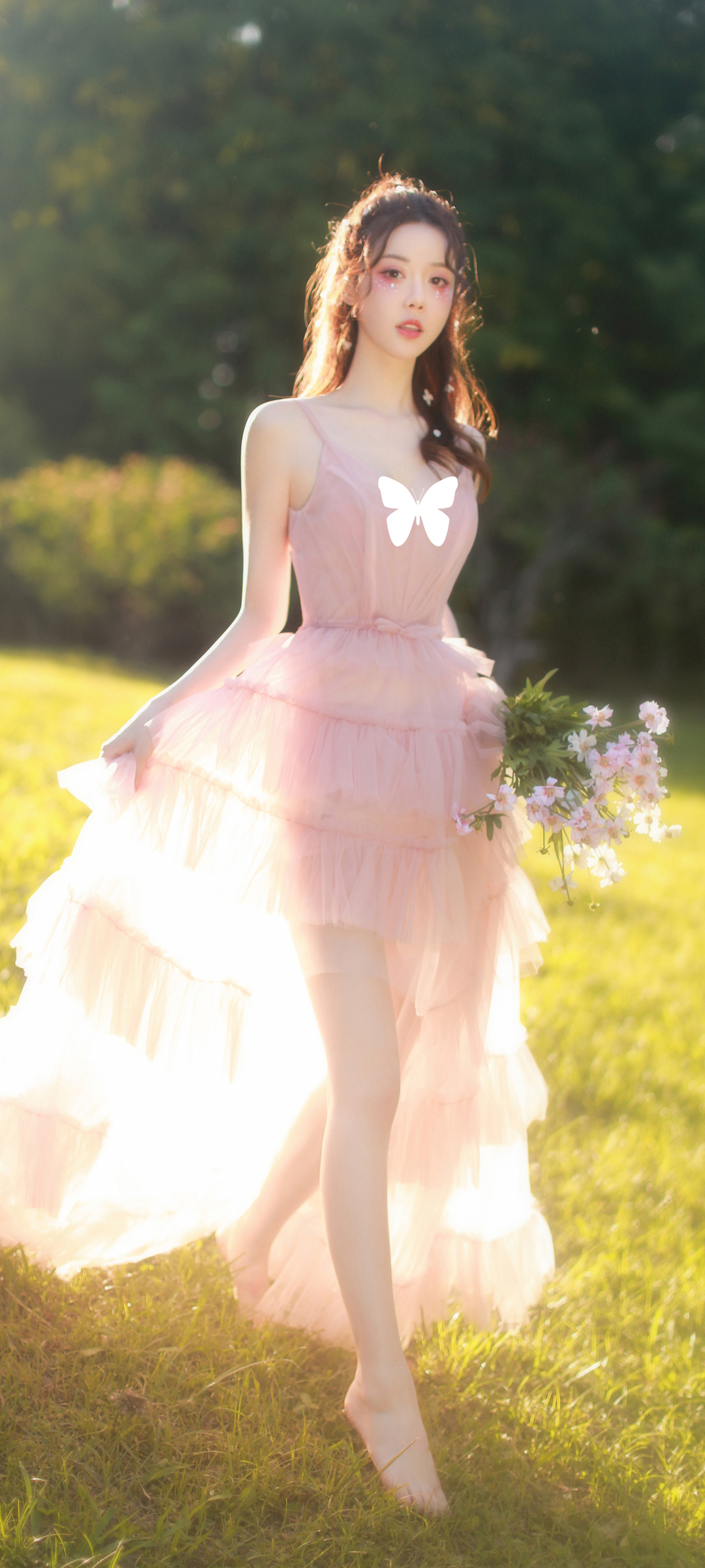 森林小仙女 唯美 粉色婚纱裙子鲜花 高清手机壁纸