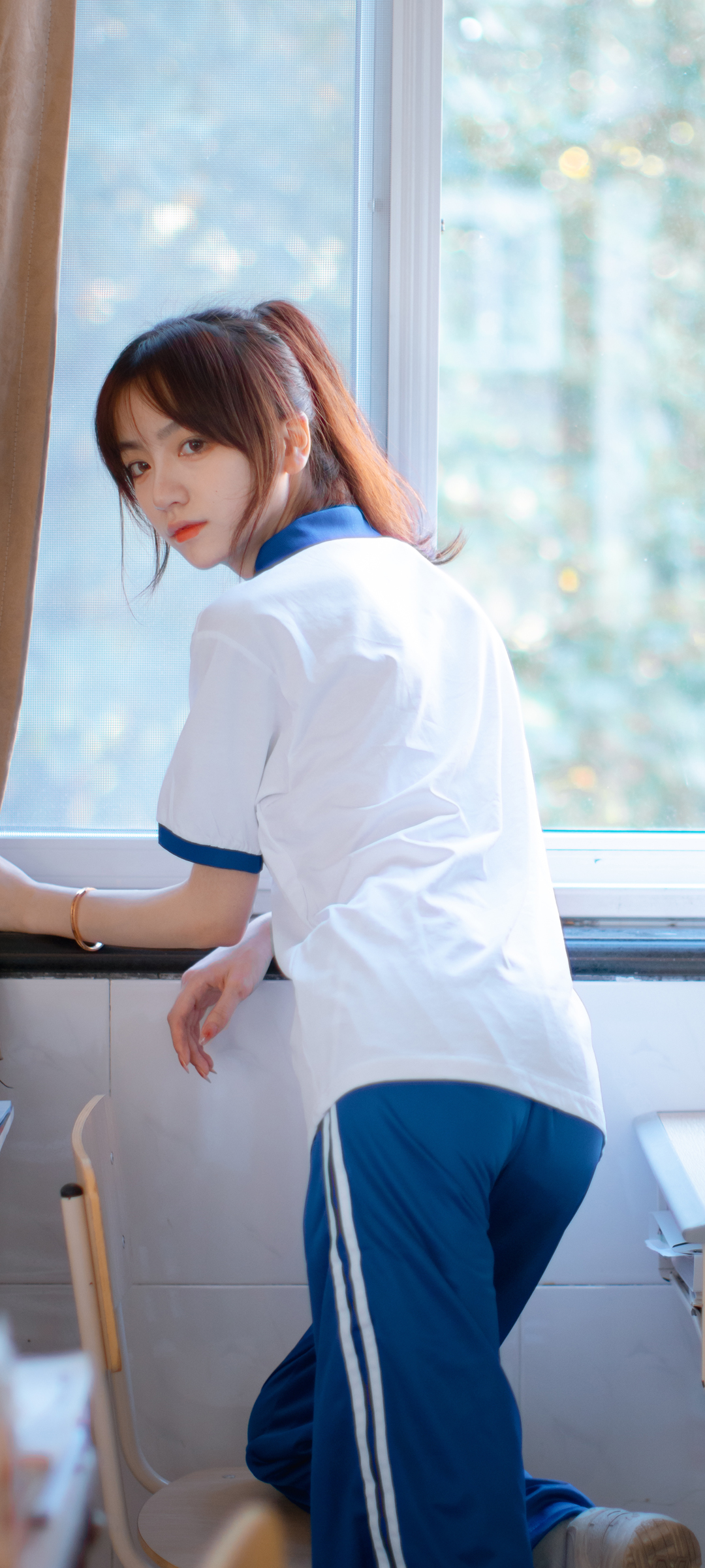 校园女生校服美女高清手机壁纸图片
