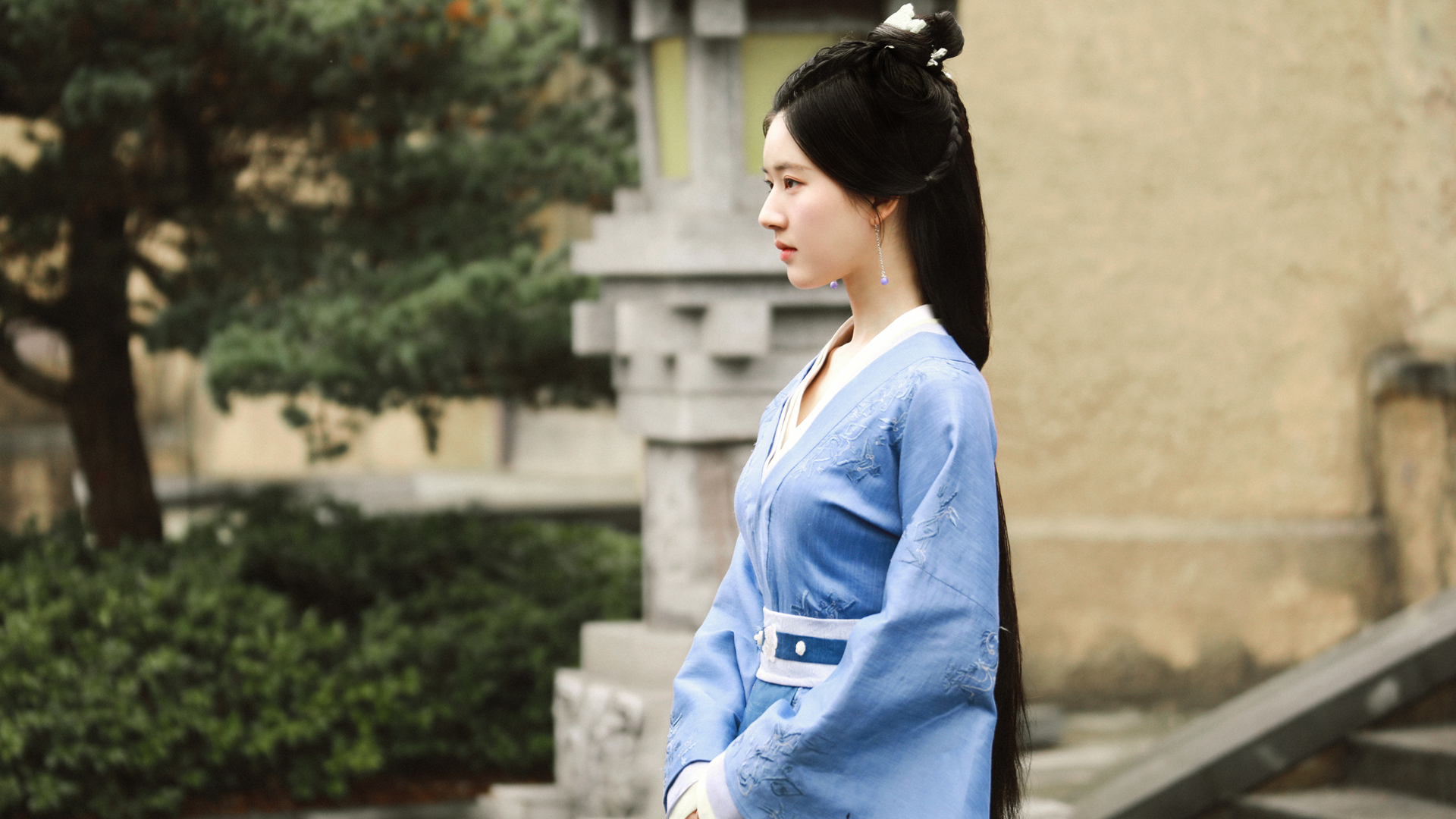 赵露思 侧脸 蓝色古装服美女高清壁纸