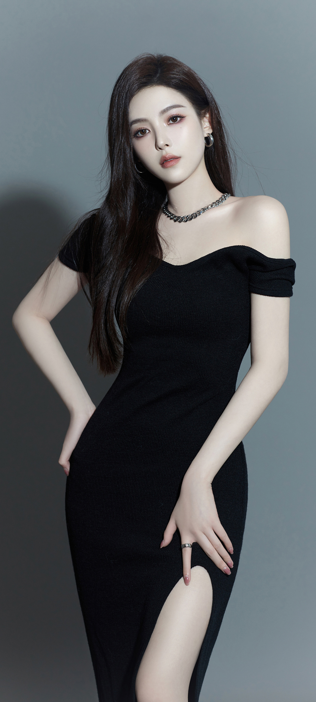 黑色裙子美女模特好看身材美女高清手机壁纸