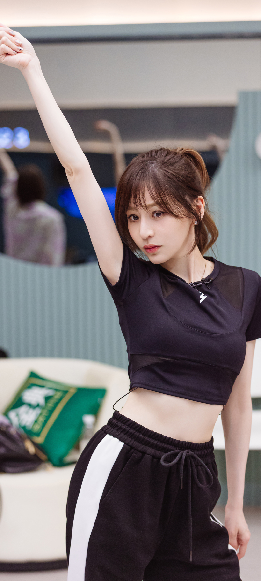王心凌 运动装美女高清手机壁纸