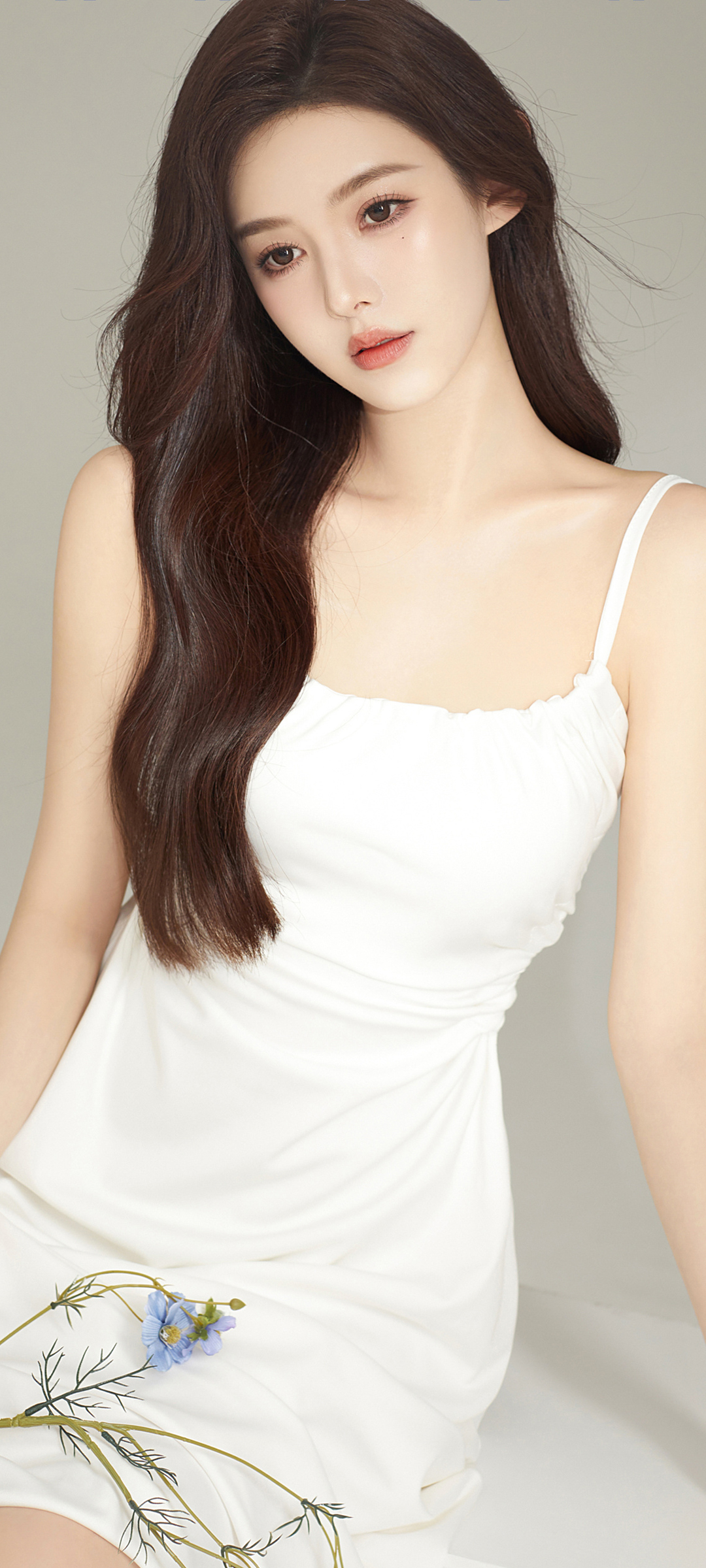 长发 白色裙子 唯美好看美女高清手机壁纸