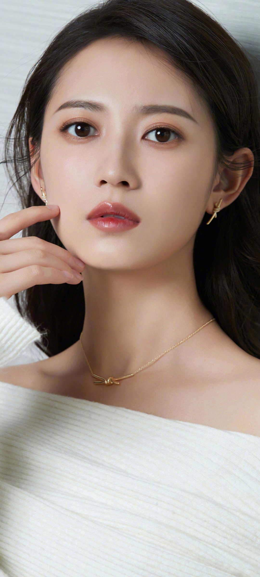 陈钰琪 白色毛衣 美女高清手机壁纸