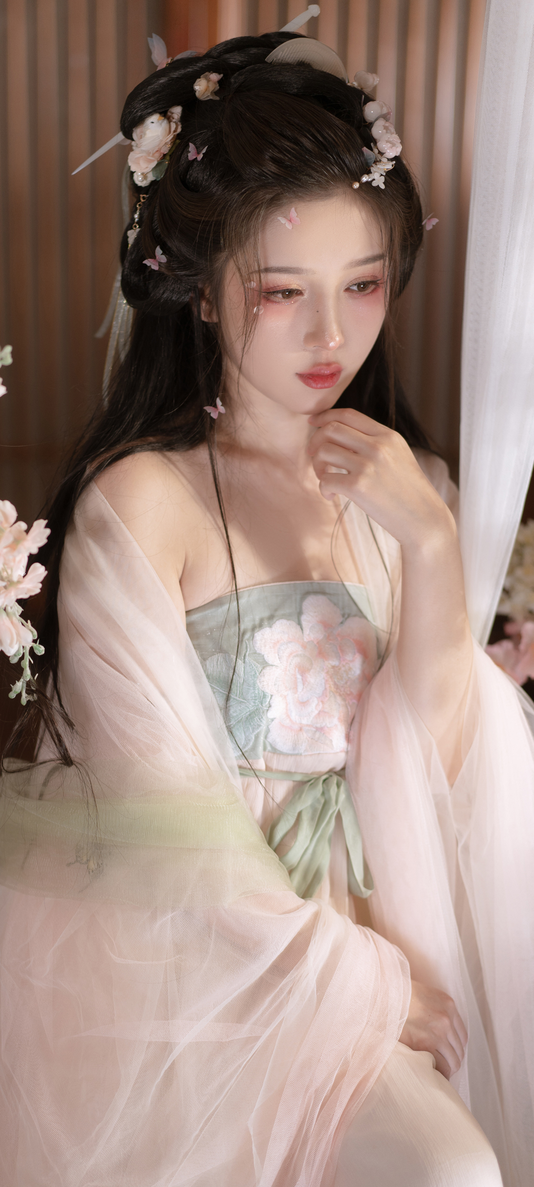 唯美汉服美女全屏高清手机壁纸图片