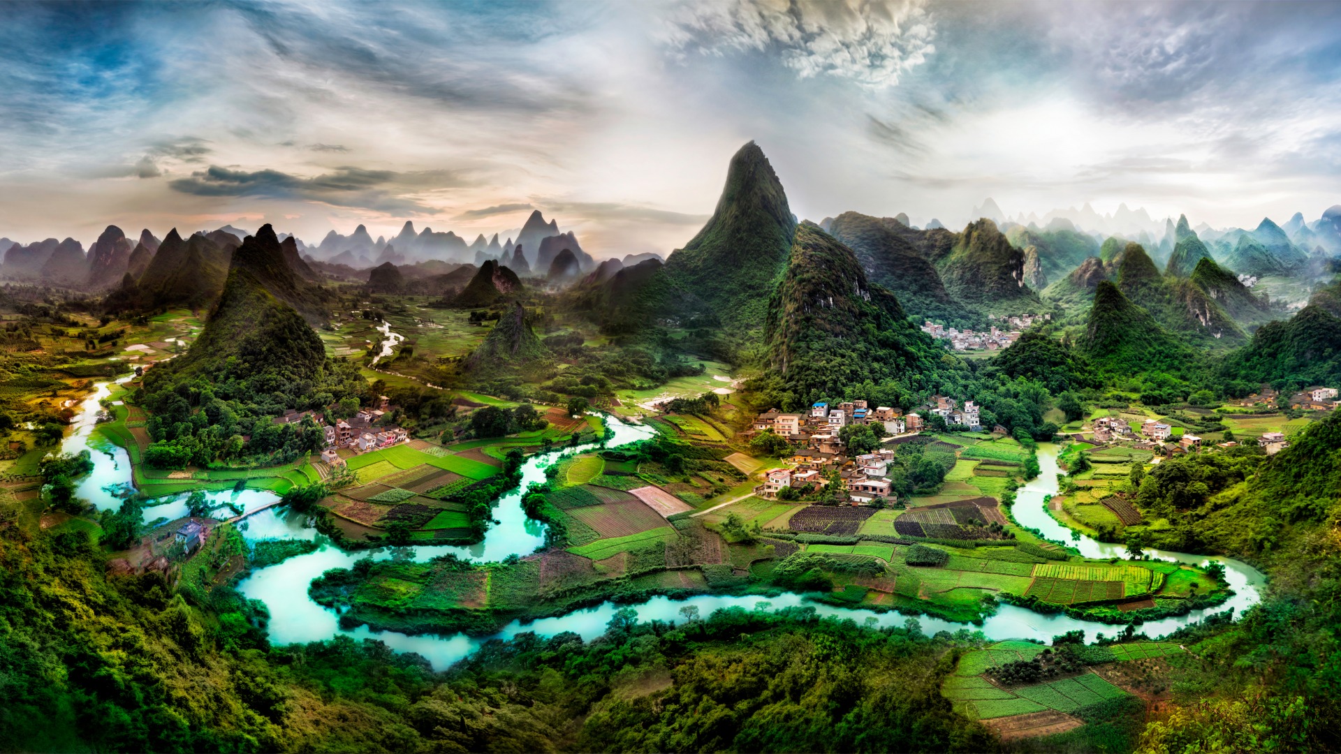 广西桂林风景，山水，小河，田地，人家，天空，云，大自然美丽的风景桌面高清壁纸