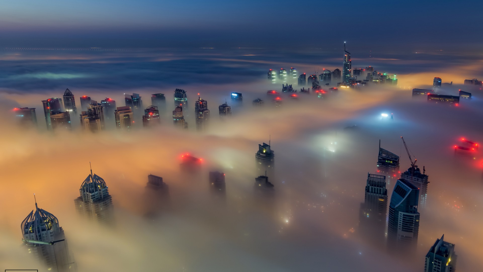 阿联酋迪拜市,天空,雾,风景桌面高清壁纸