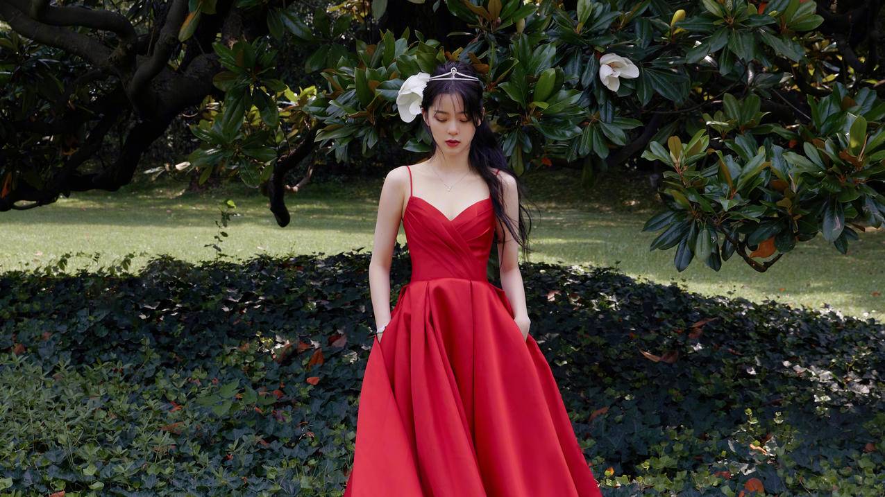 欧阳娜娜 红色礼服 唯美 摄影 写真 超精选 美女 4k电脑高清壁纸 4k手机高清壁纸