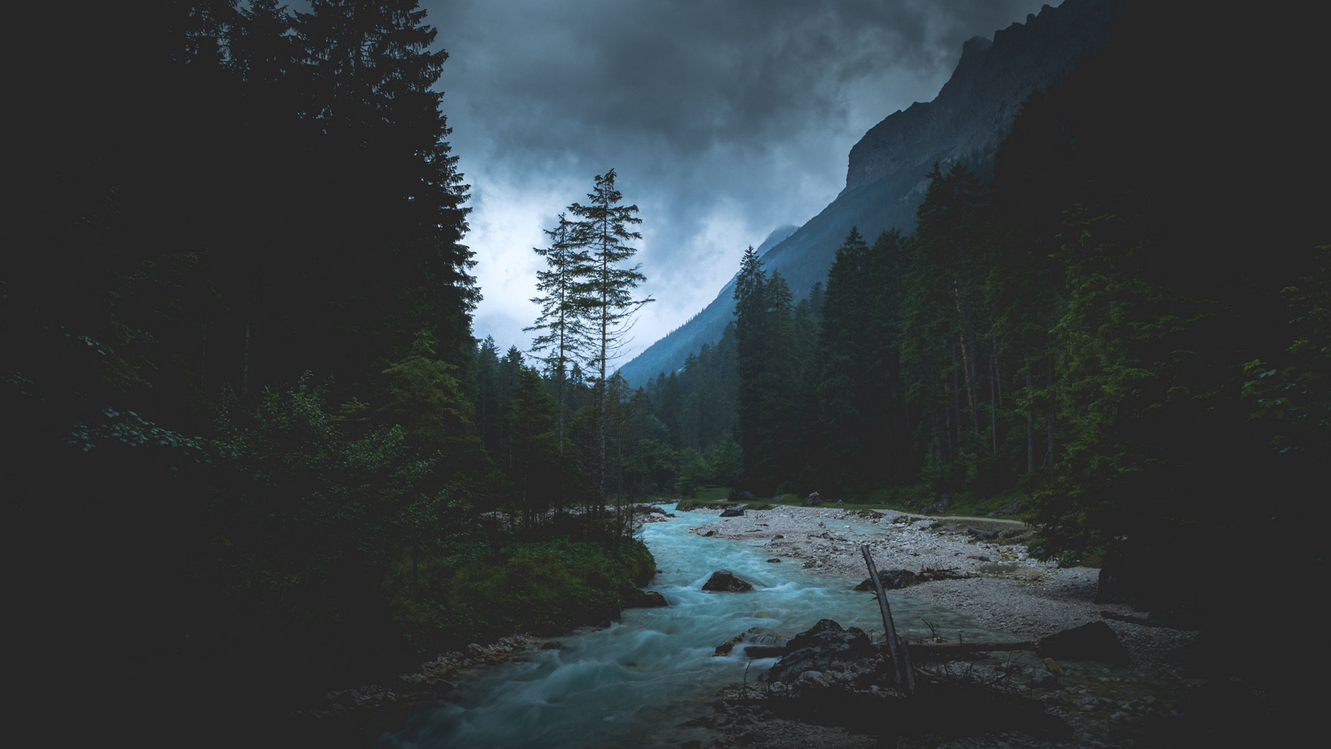 森林山脉小溪河流风景桌面高清壁纸