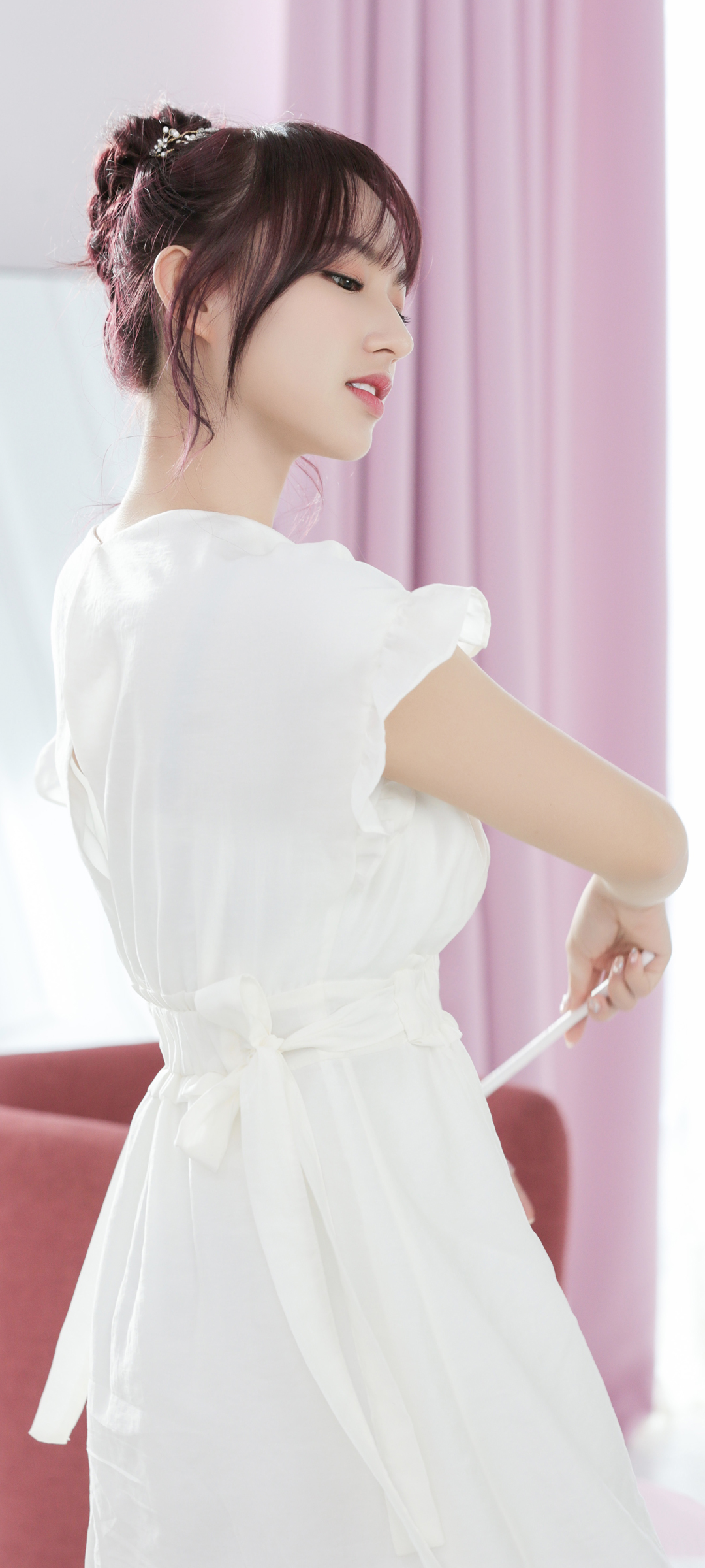 程潇 白色裙子 美女 高清手机壁纸图片