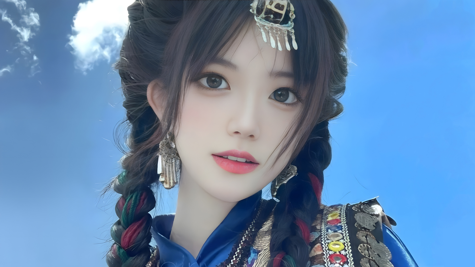 七日悠穿藏服精选高清壁纸