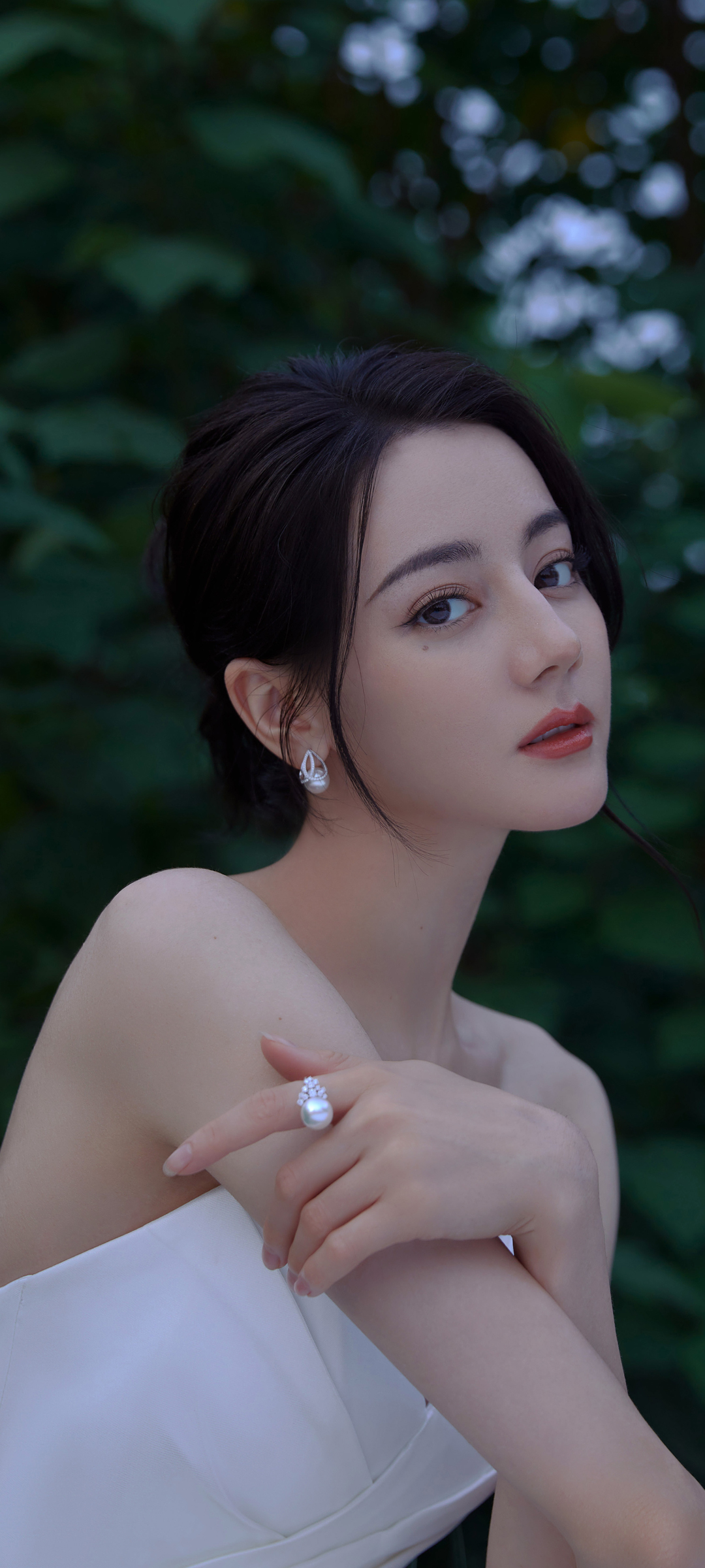 迪丽热巴 白色裙子 高清 高清手机壁纸