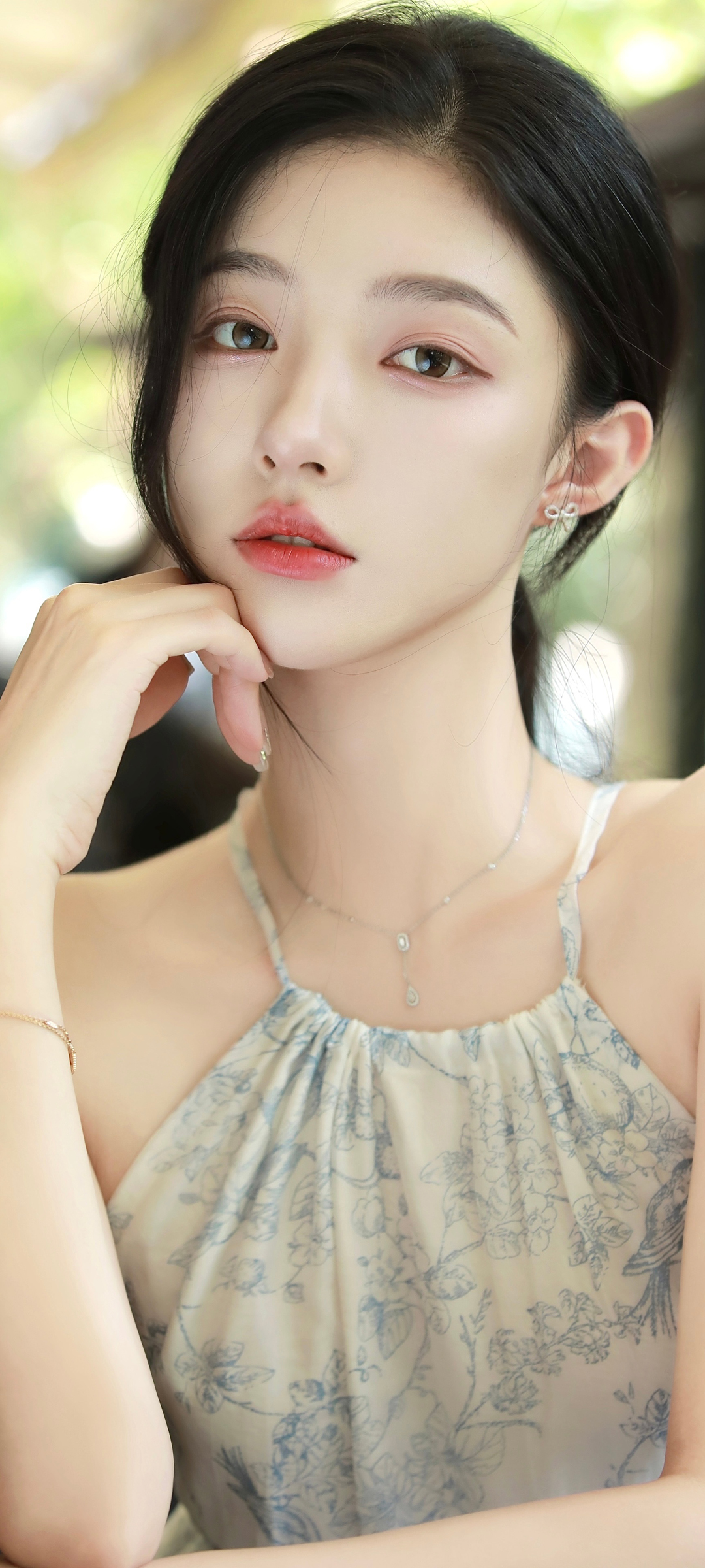 潘白雪高清美女全屏高清手机壁纸