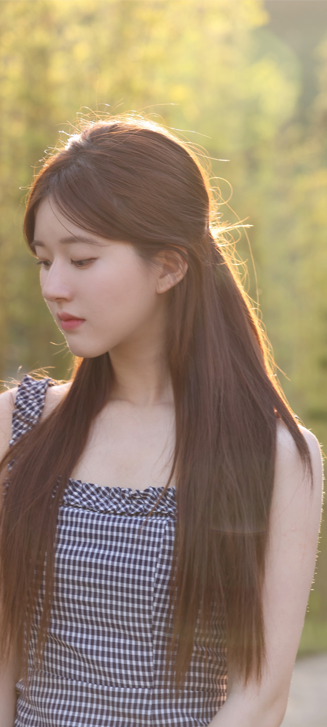 赵露思 侧面 美女高清手机壁纸
