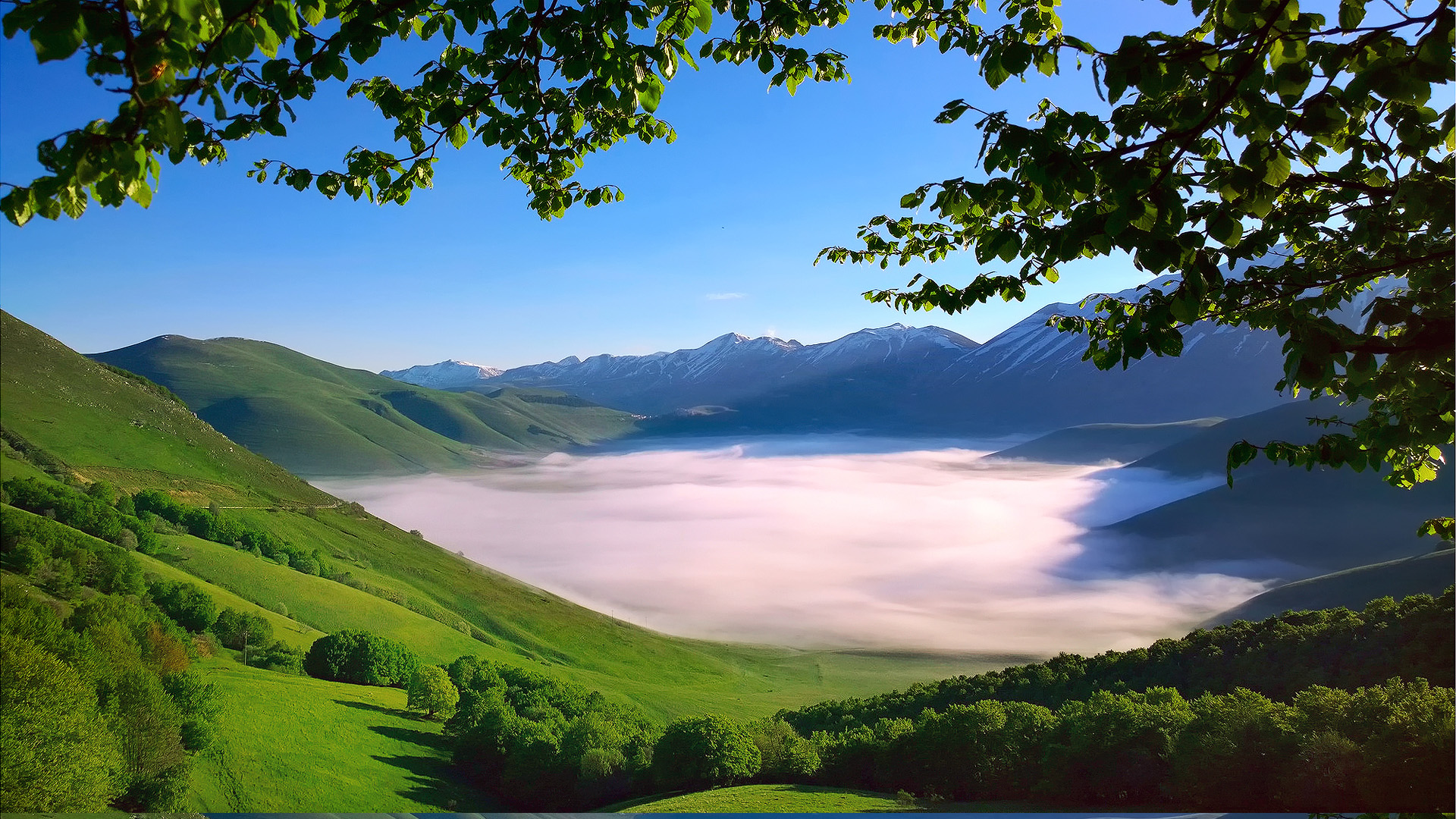 意大利,亚平宁山脉,风景桌面高清壁纸
