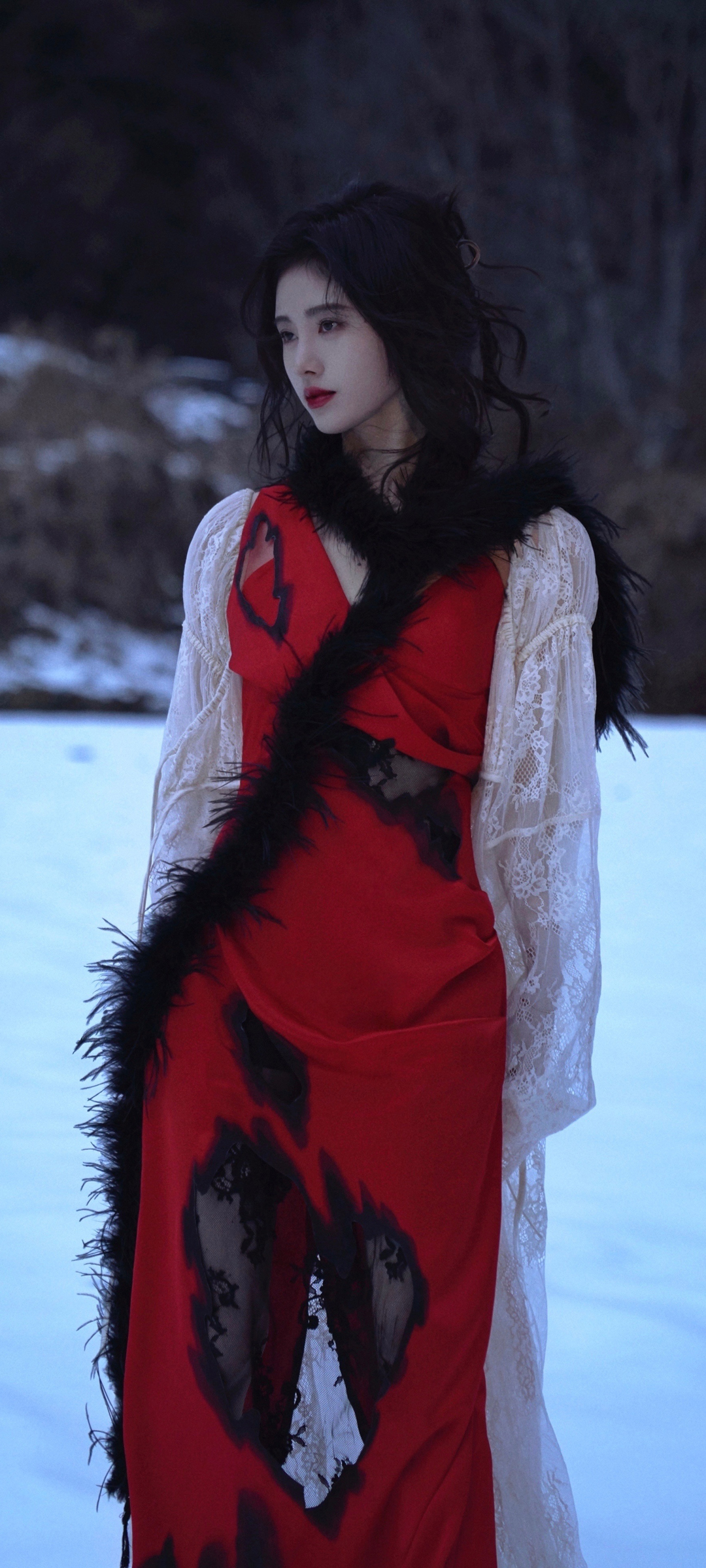 鞠婧祎 红色裙子 雪 美女高清手机壁纸