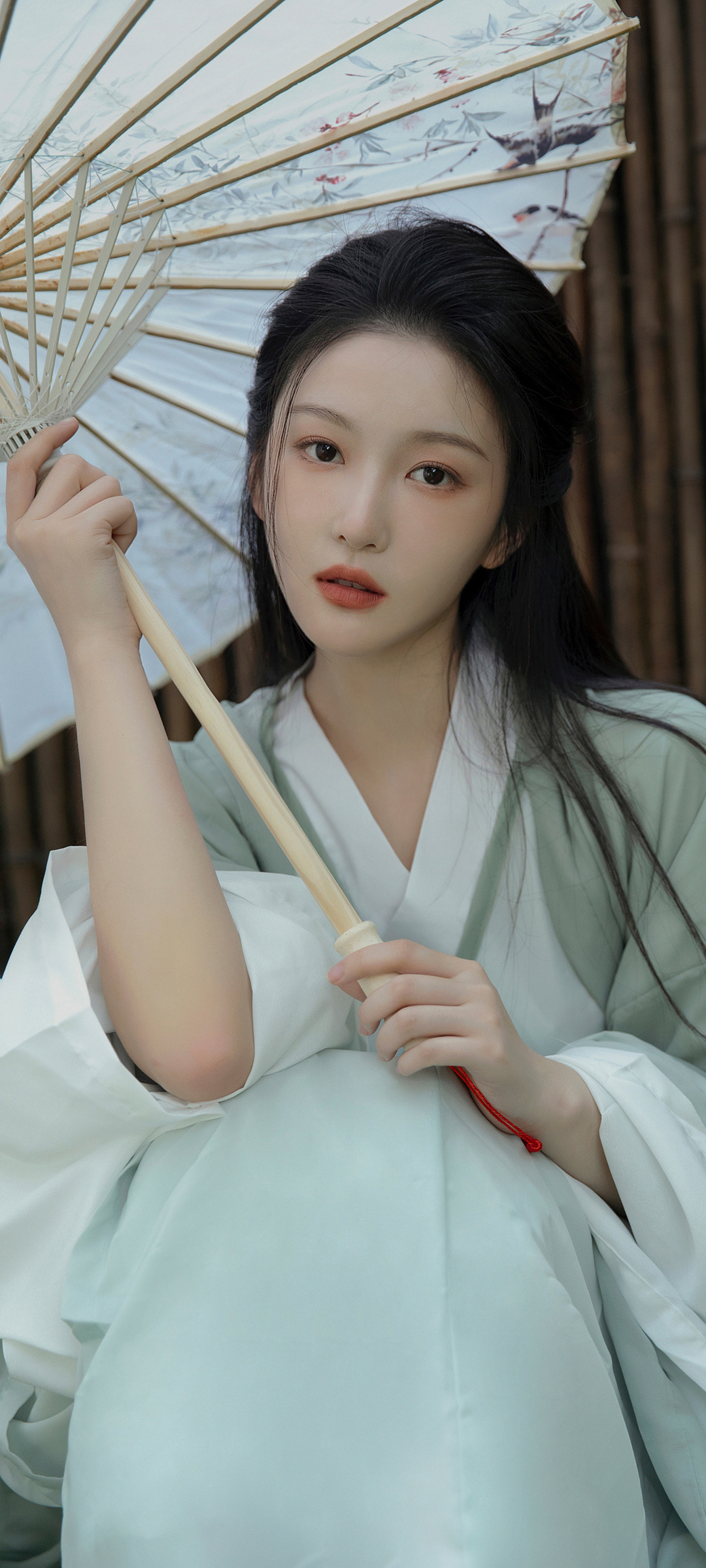 古装汉服美女曹婉瑾全屏高清手机壁纸