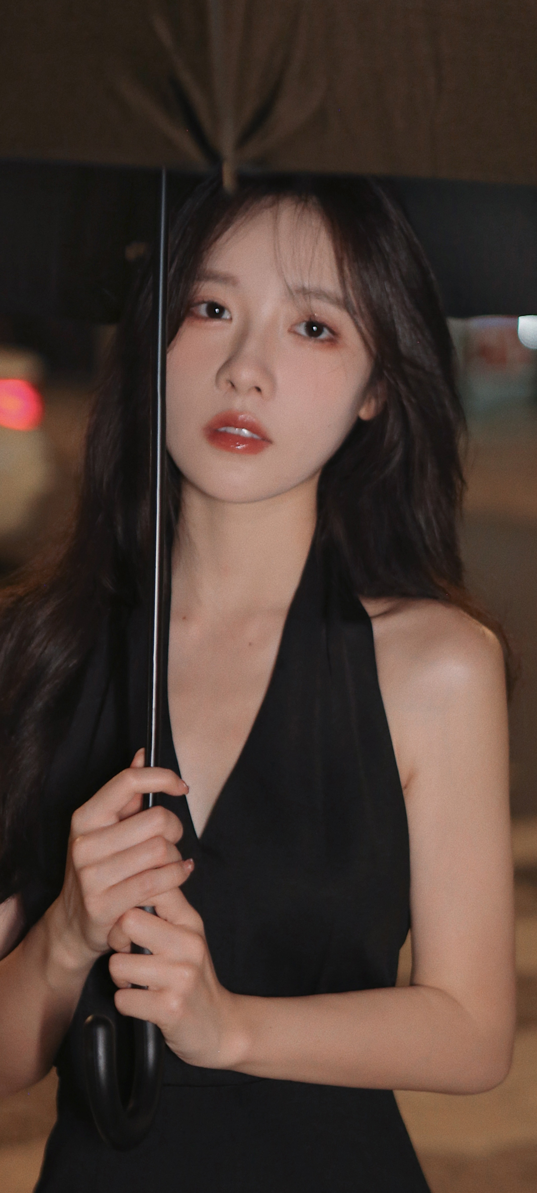 长发美女 伞 黑色裙子 高清精选高清手机壁纸