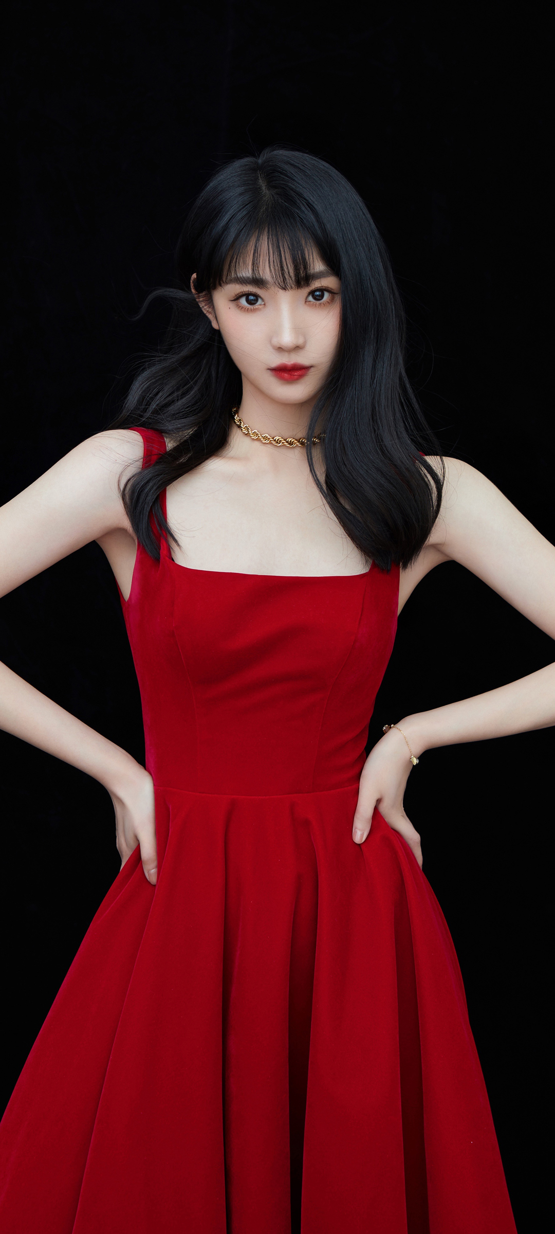 红色裙子个性美女全屏高清手机壁纸