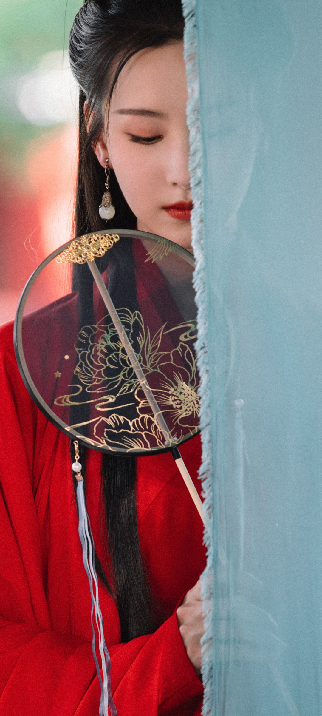 红色古装服美女陈都灵全屏高清手机壁纸