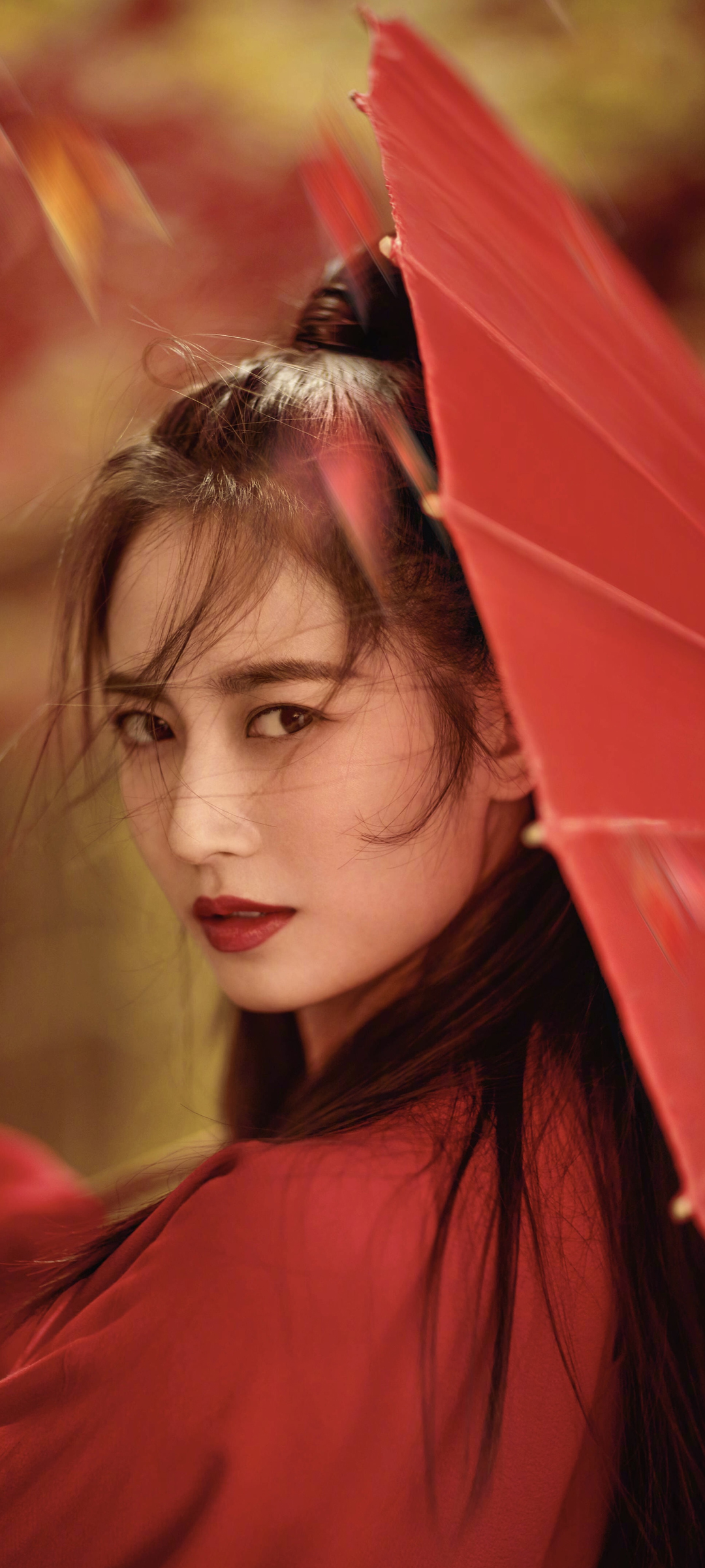 红色古装服美女陈钰琪 伞 全屏高清手机壁纸