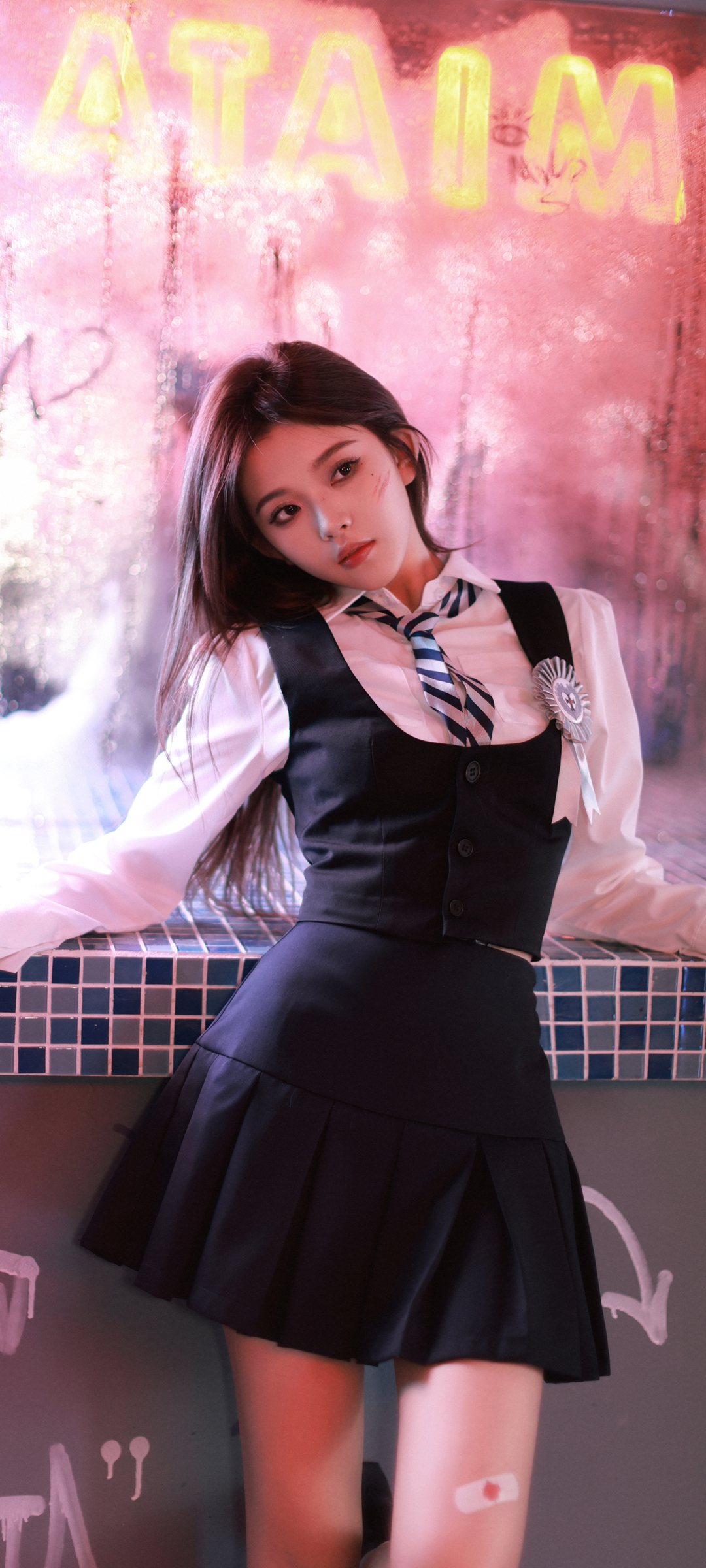 高清美女 彭十六 长发 百褶裙 全屏高清手机壁纸