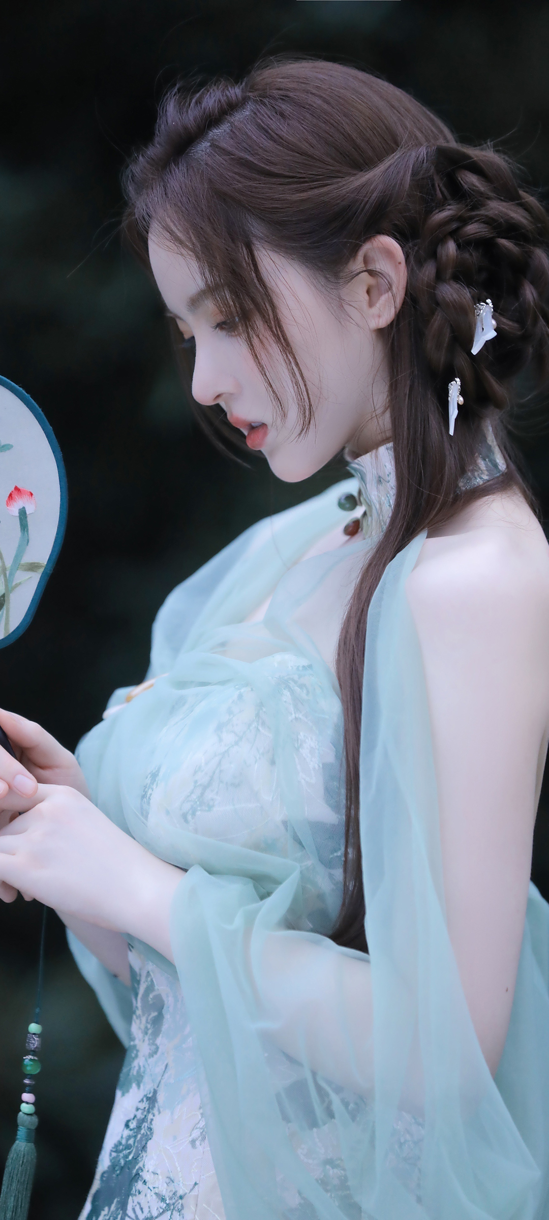 唯美古风古装侧脸美女高清手机壁纸