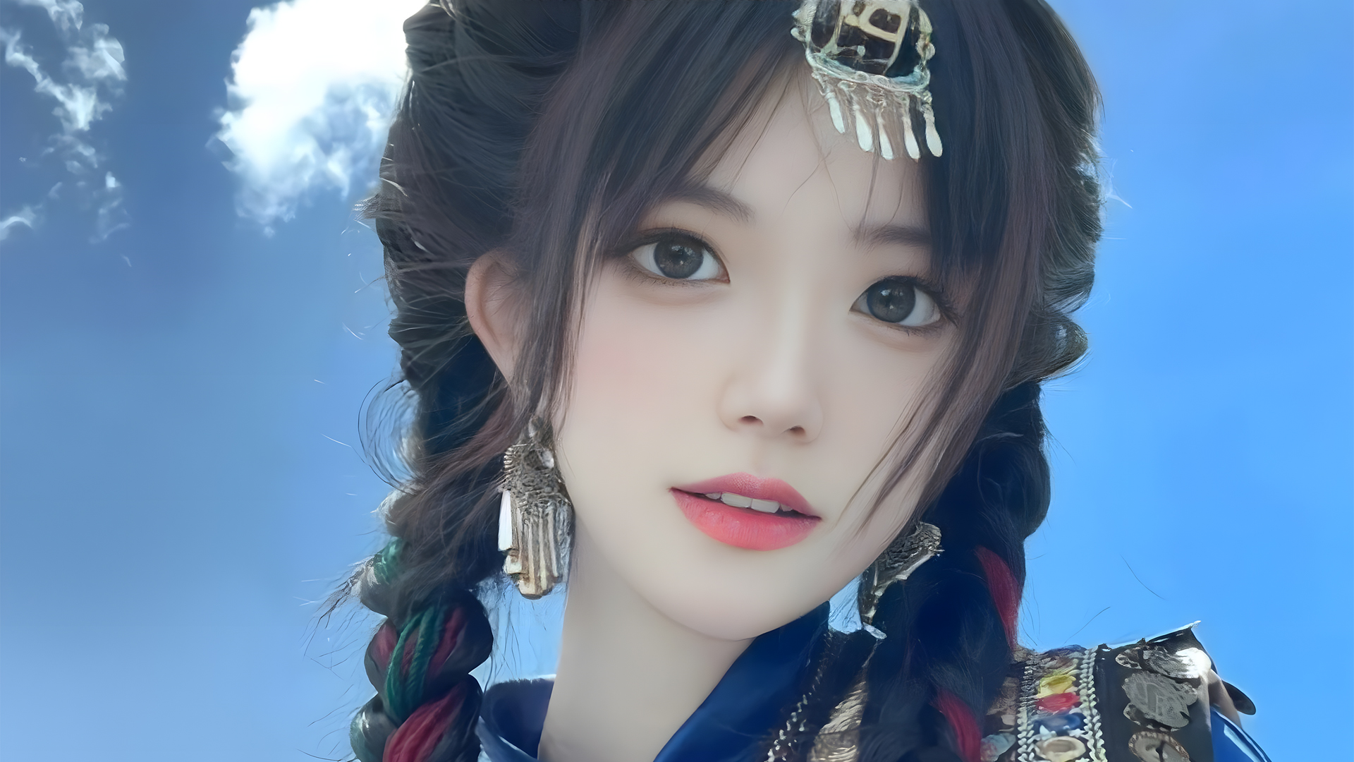 少数民族服饰可爱美女高清壁纸