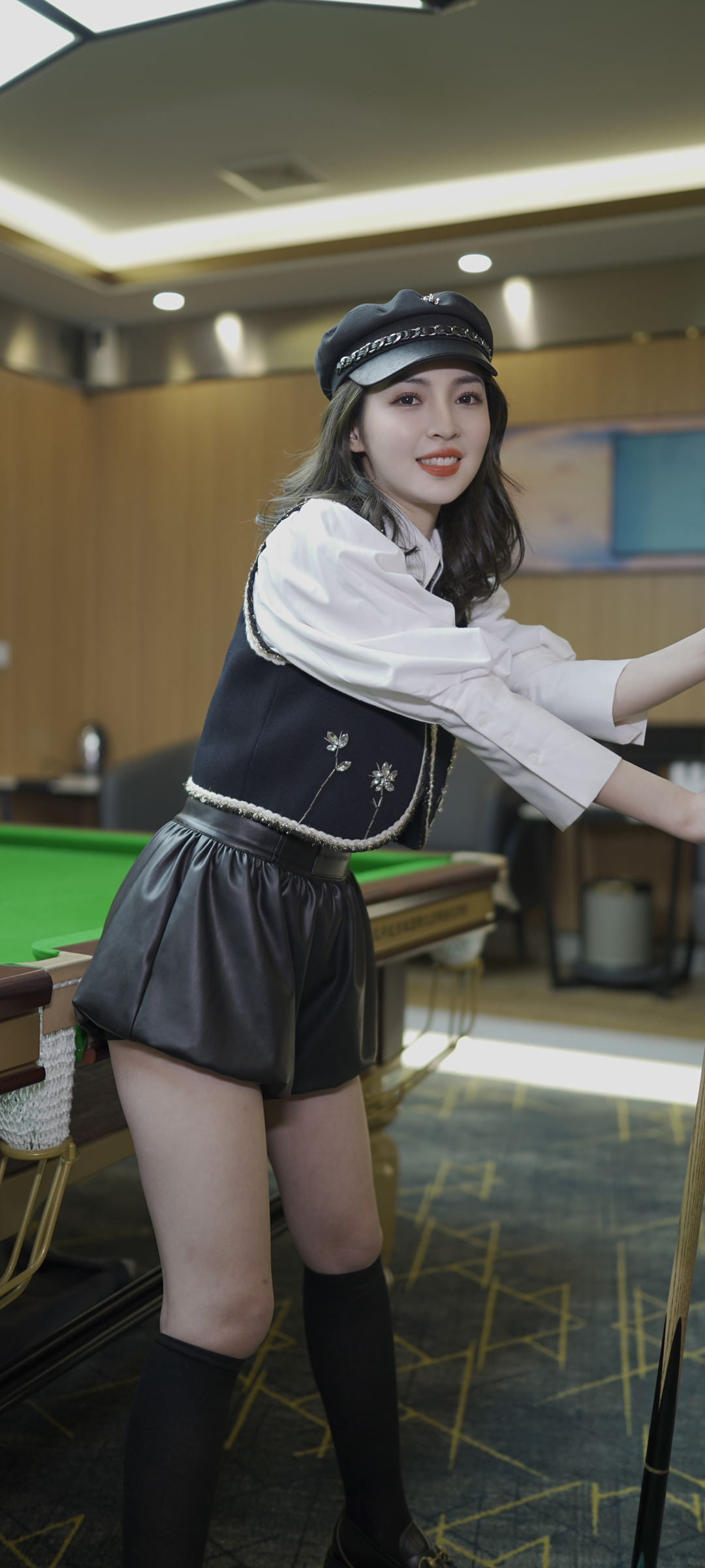 台球美女王钟瑶 全屏高清手机壁纸