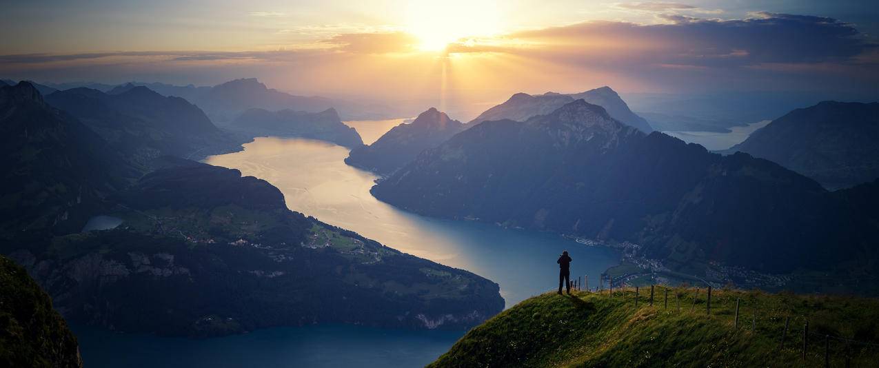 瑞士琉森湖风景带鱼屏高清壁纸