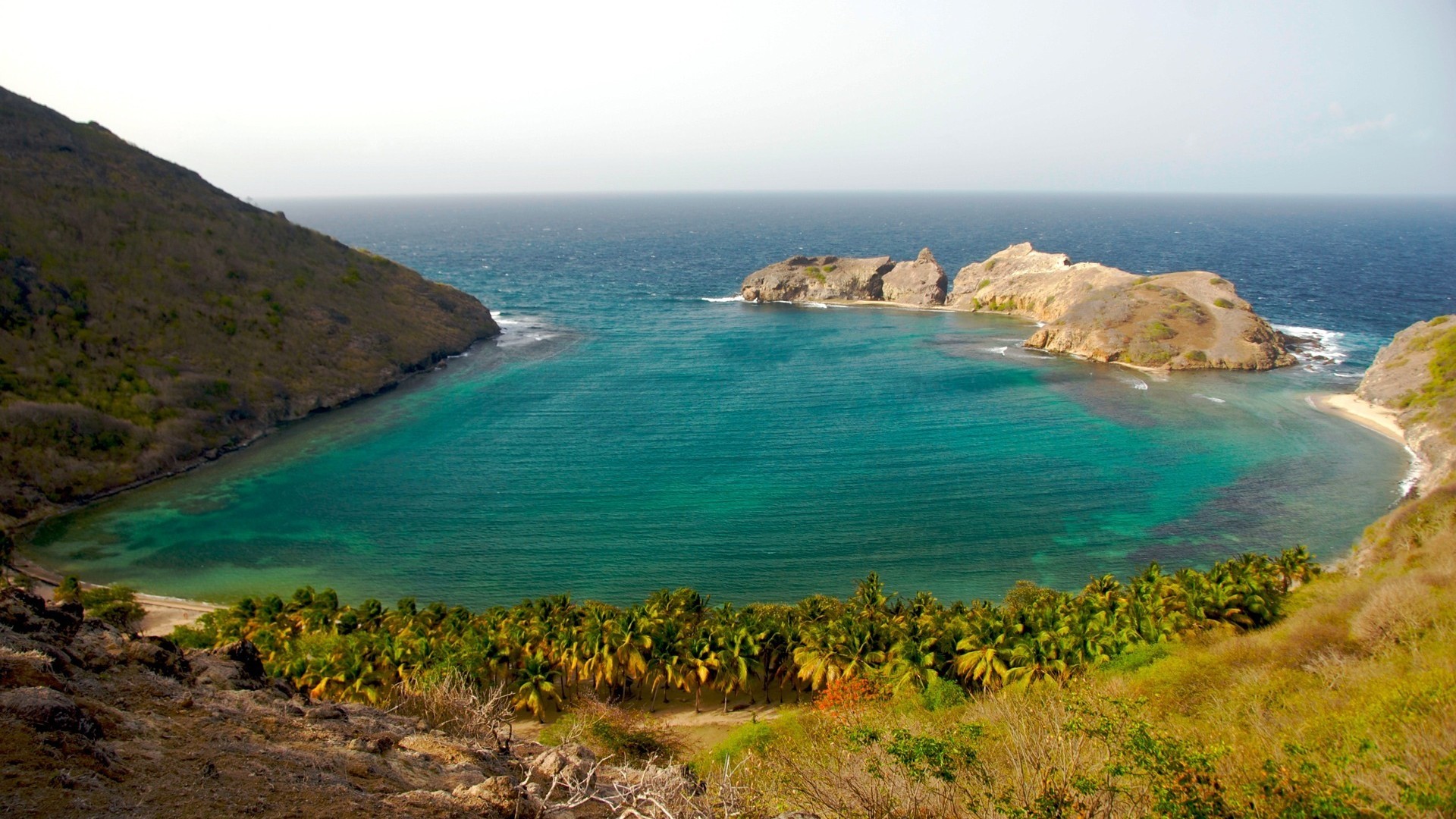 大海，海湾，沙滩，风景桌面高清壁纸
