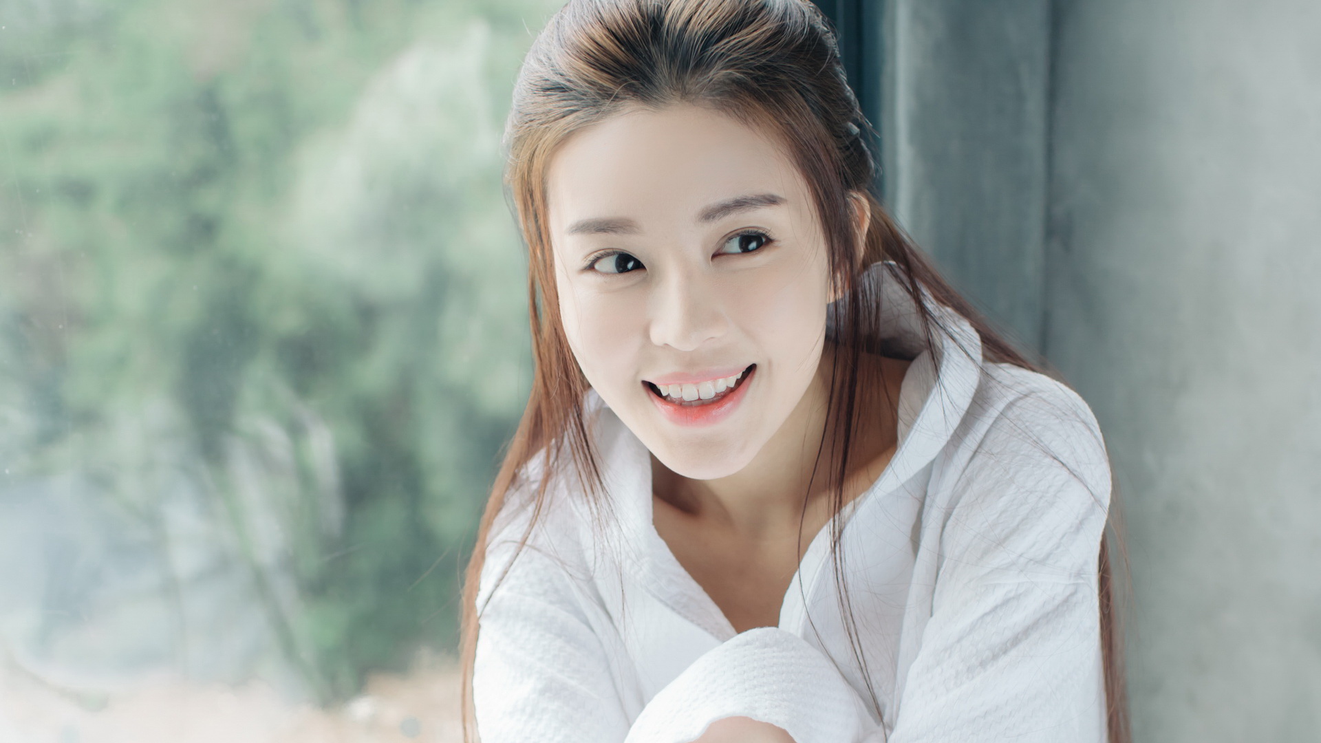 温心(Swan) 清纯美女桌面高清壁纸