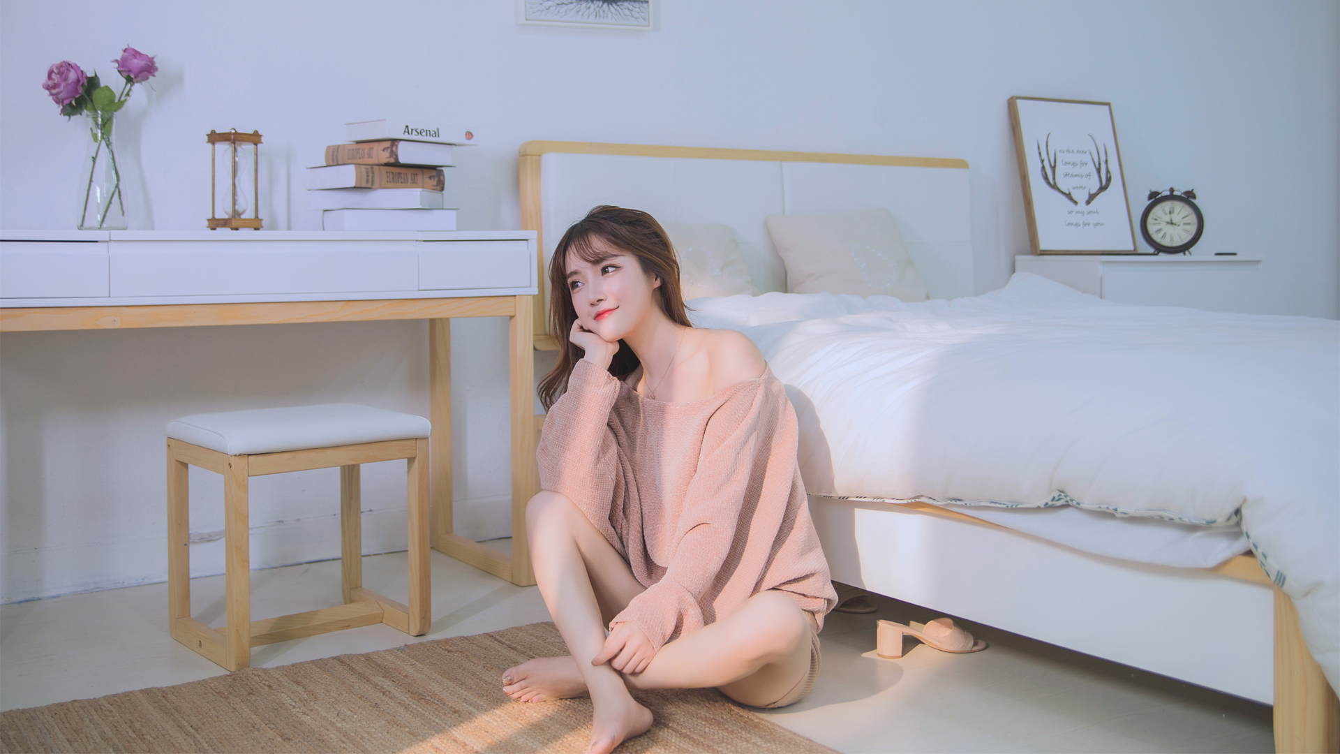 一个人的下午美女高清壁纸