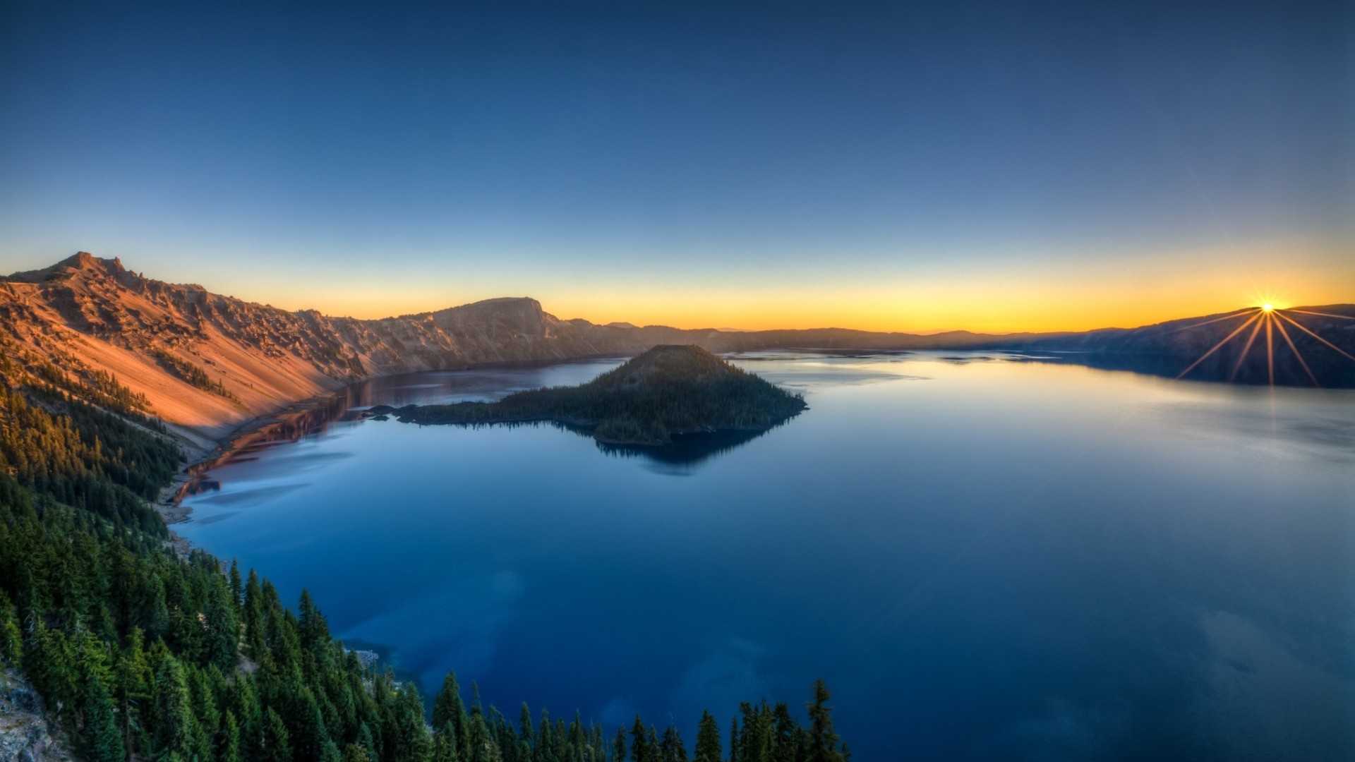 火山口,湖,自然,岛,树木,天空,太阳,风景桌面高清壁纸