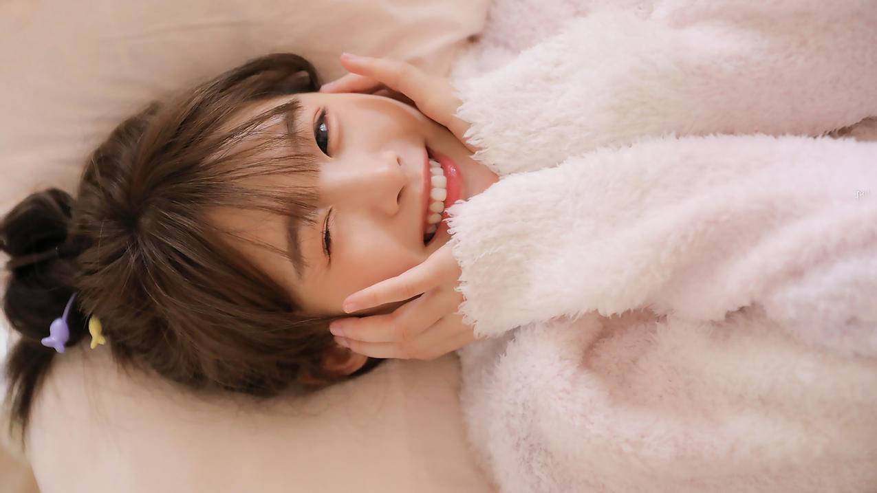居家 小姐姐 可爱 美女 4k电脑高清壁纸