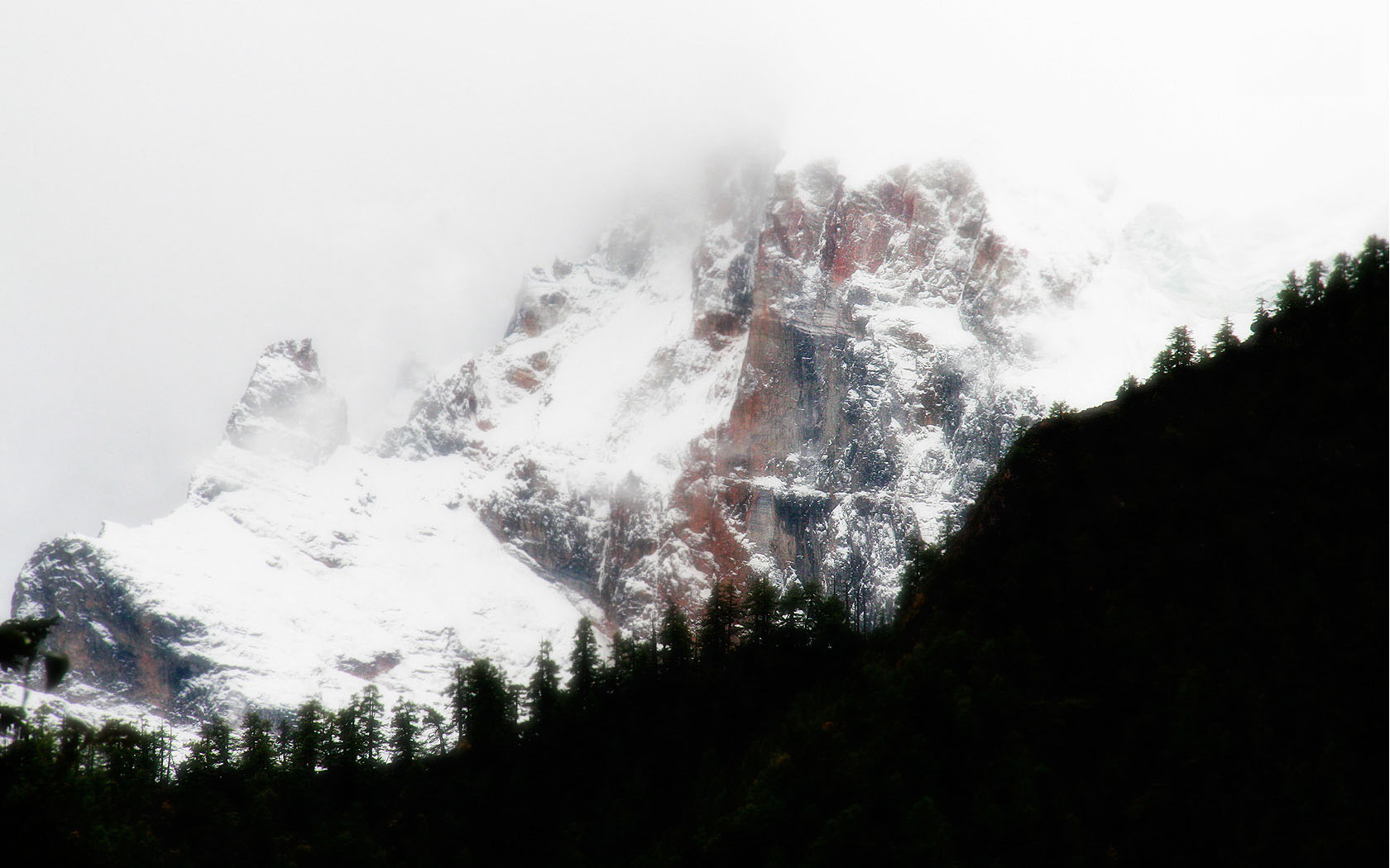精选的雪山风景桌面高清壁纸