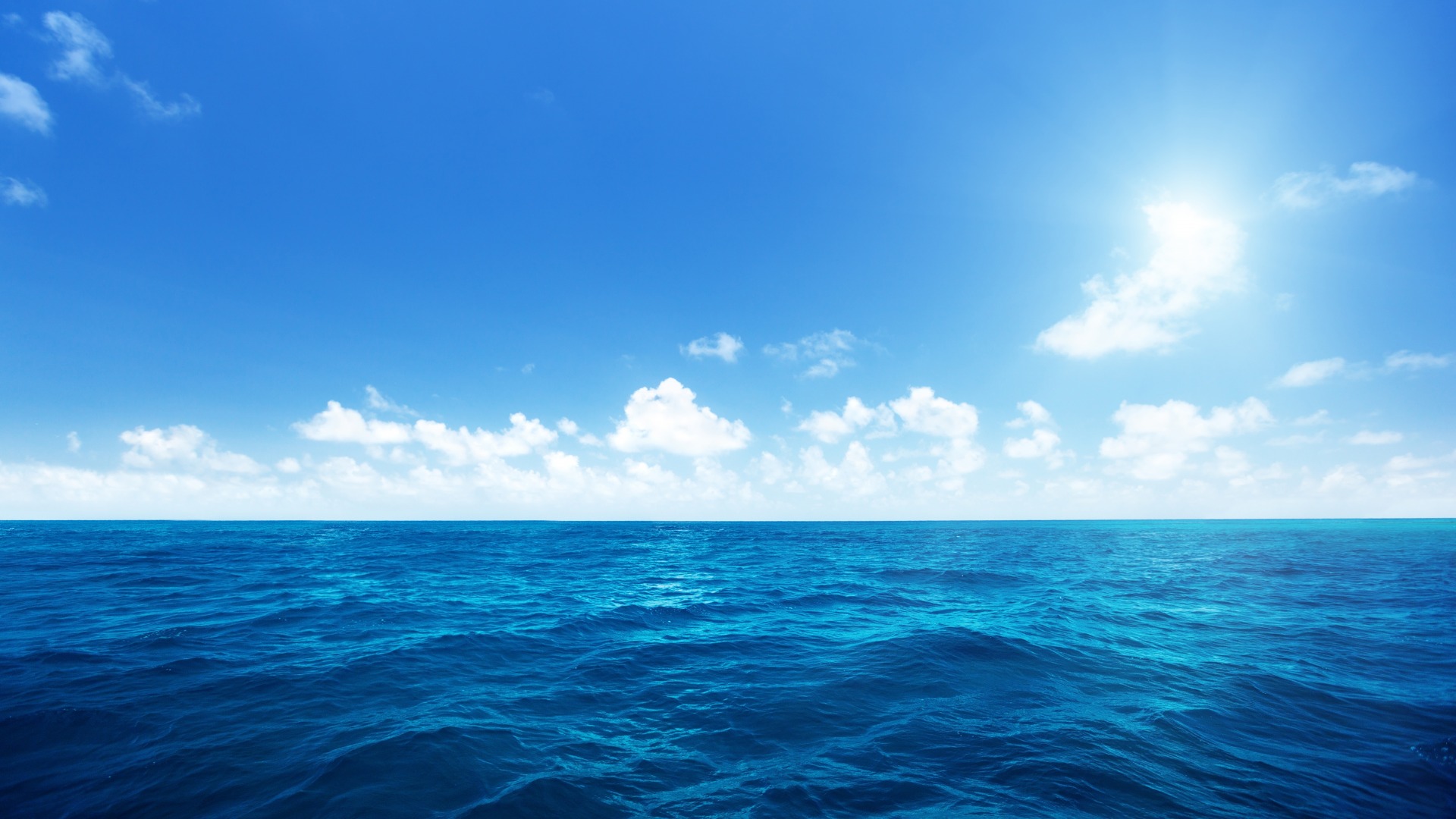 蔚蓝的大海,海水,蓝色,天空,白云,大海风景桌面高清壁纸