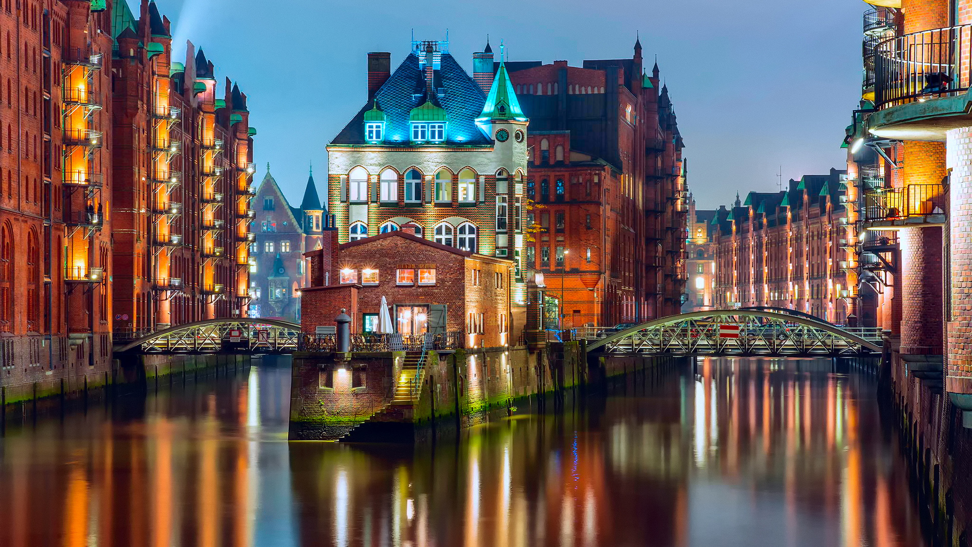 德国汉堡城市 灯光 桥梁 房屋 运河 晚上风景高清壁纸