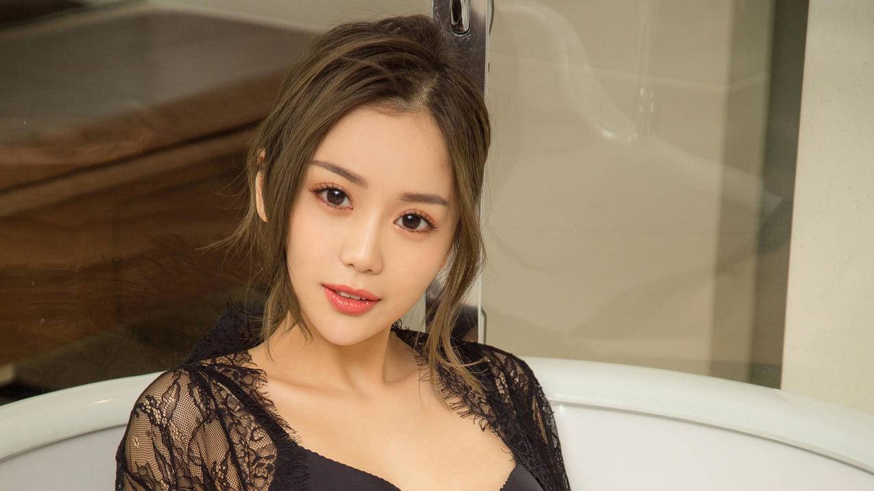 颜亦汐浴缸美女写真4k高清壁纸