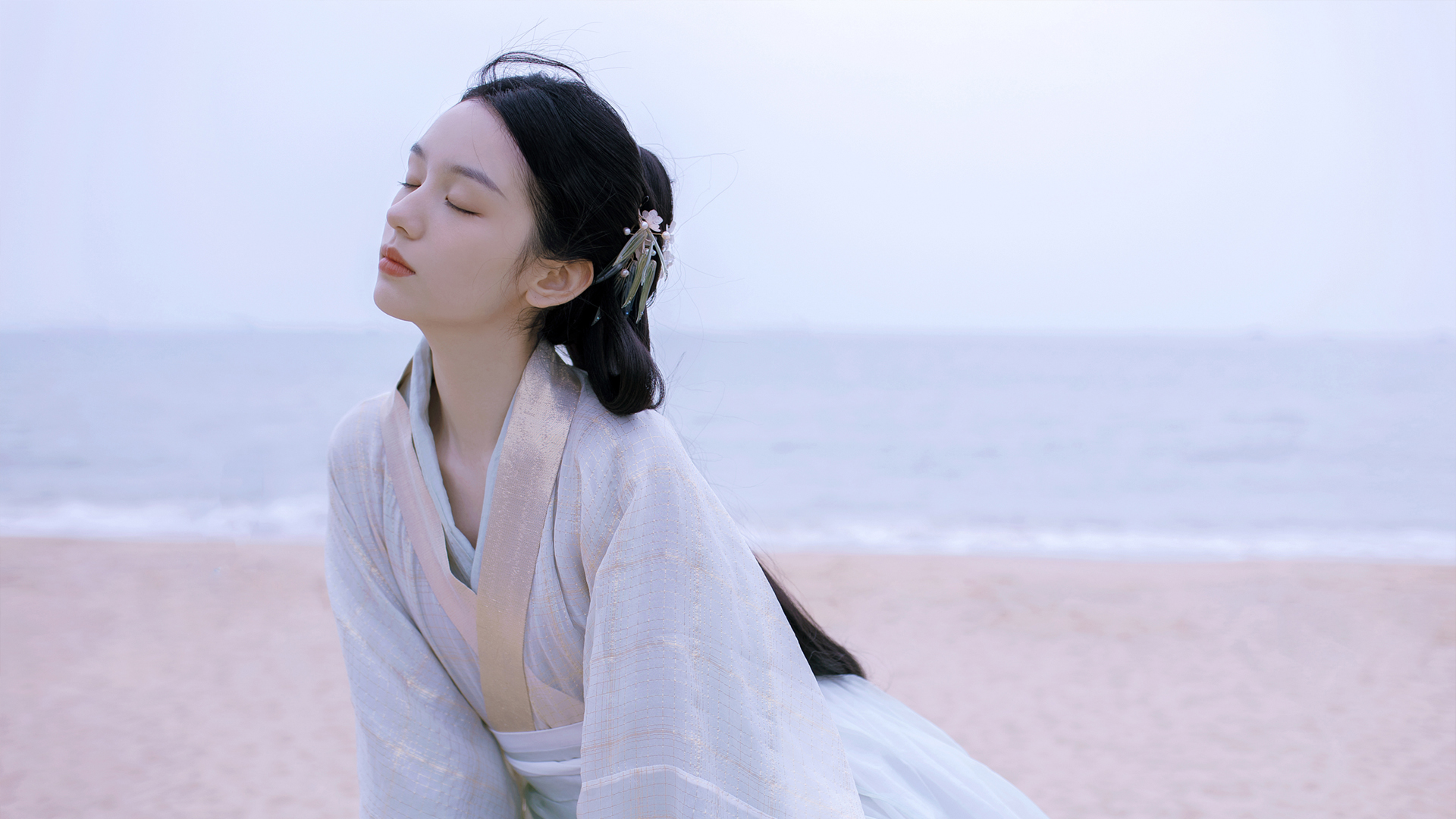 周也唯美古风高清壁纸