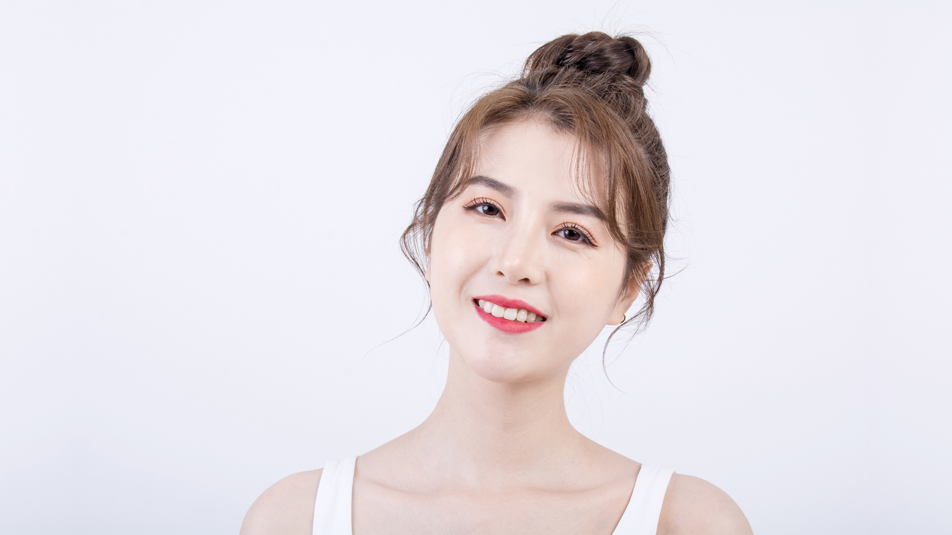 美女人像美妆养眼高清壁纸by千库网（请勿商用）