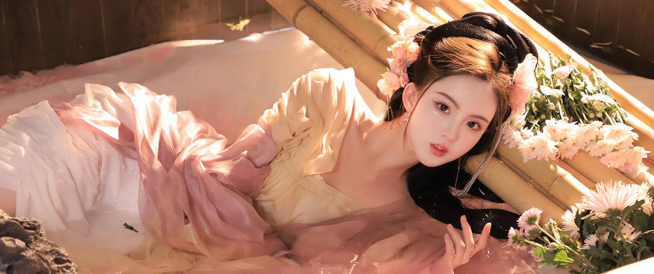 唯美美女 古风 粉色花朵 3440x1440带鱼屏高清壁纸