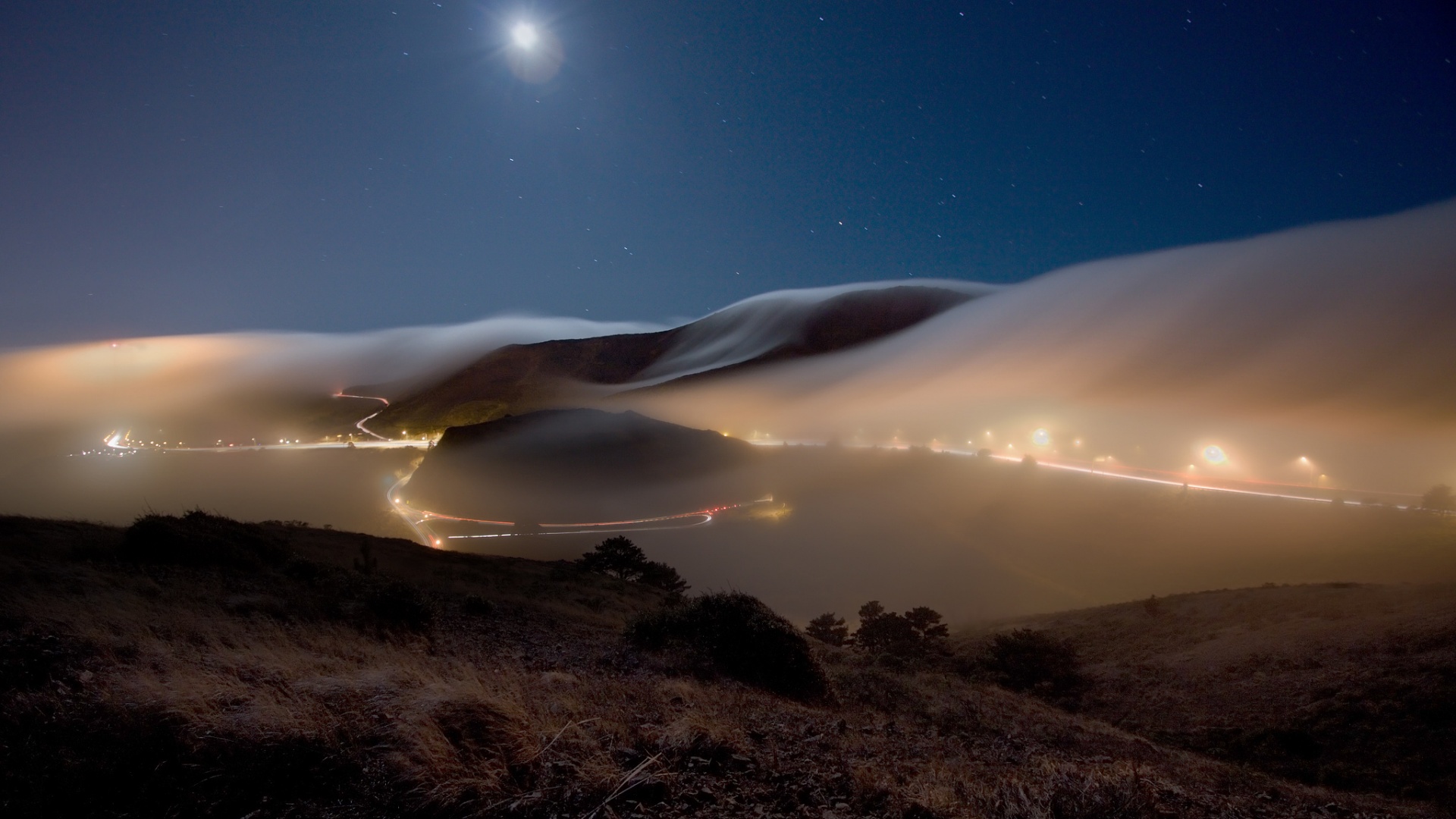 郊区丘陵 天空 晚上月亮星星 电脑高清壁纸