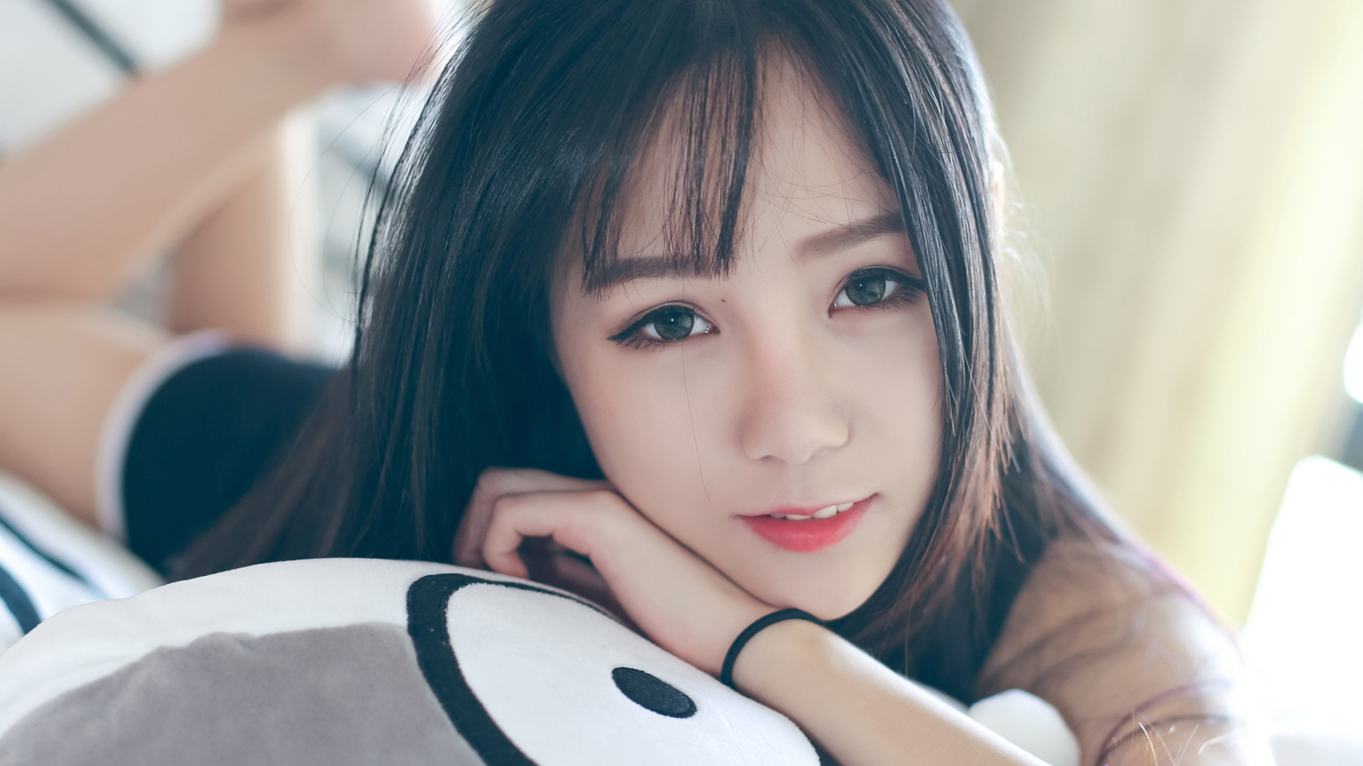 可爱美女写真2K桌面高清壁纸