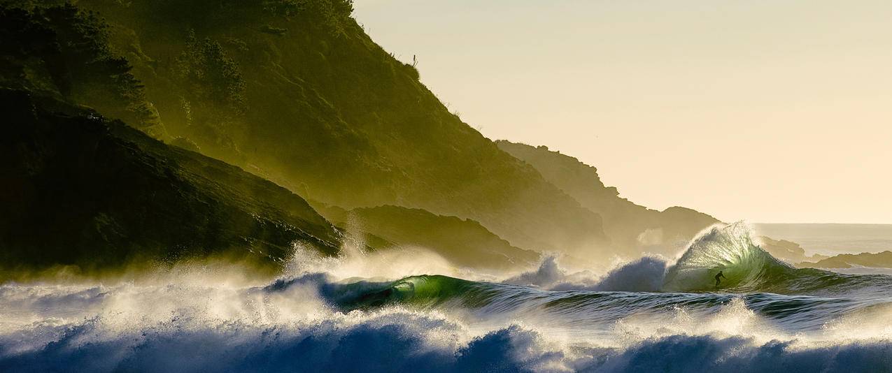 海洋海浪风景带鱼屏高清壁纸