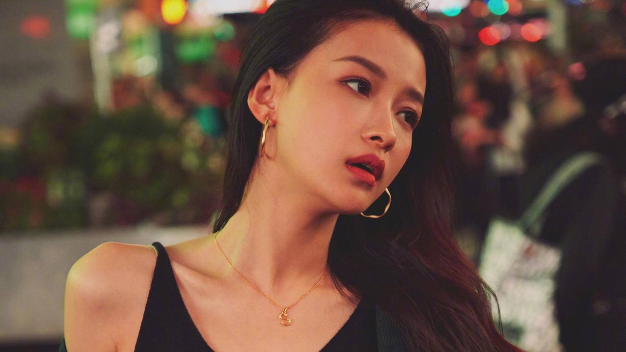孙怡 街头 美女 4k电脑高清壁纸 4K手机高清壁纸