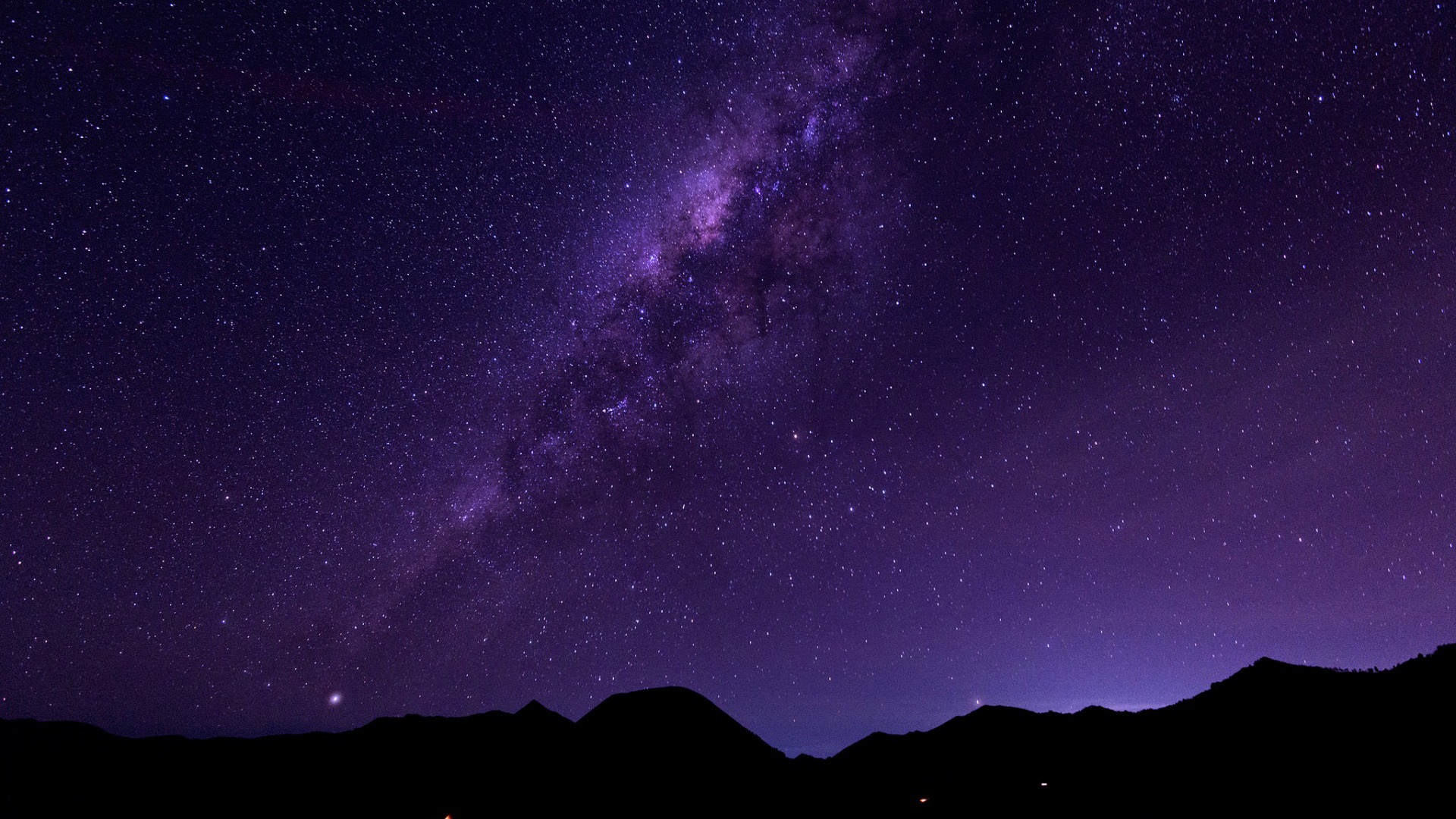 银河系，空间，星星，山，夜晚，风景桌面高清壁纸