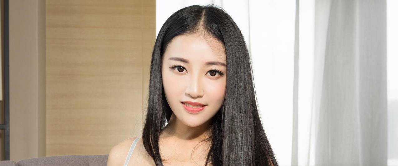 清纯美女敏珺带鱼屏高清壁纸