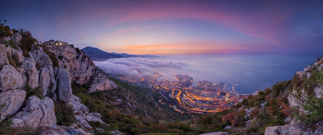 夏天摩纳哥雾的日出带鱼屏高清壁纸